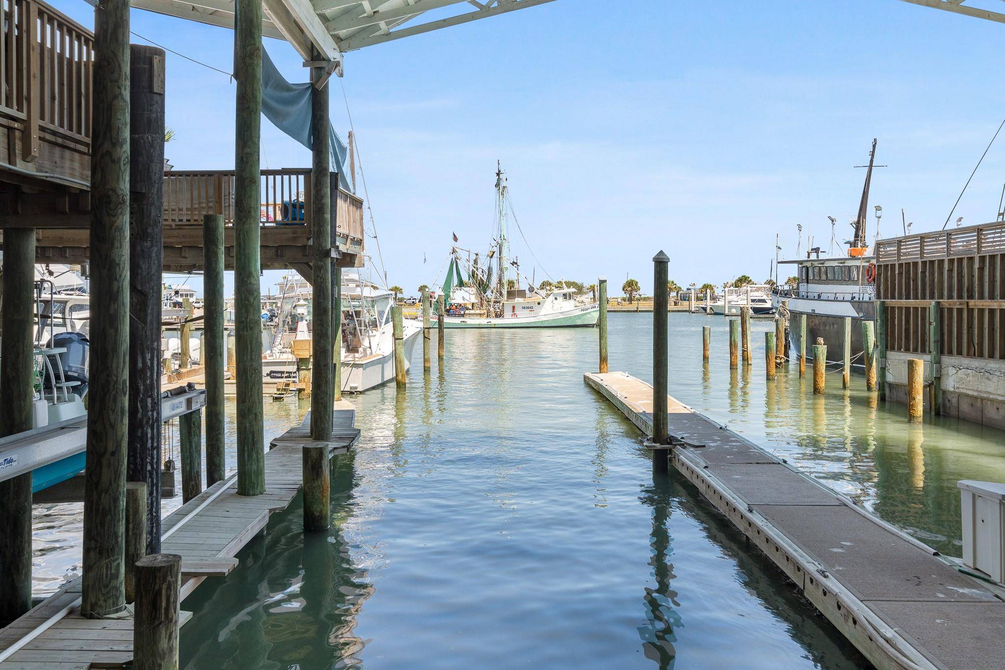 318 W Cotter Ave #2, Port Aransas, TX 78373