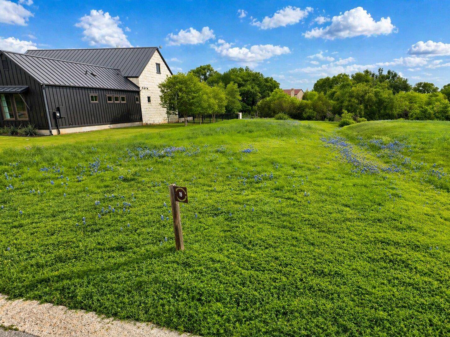 305 Grove CT, Horseshoe Bay, TX 78657