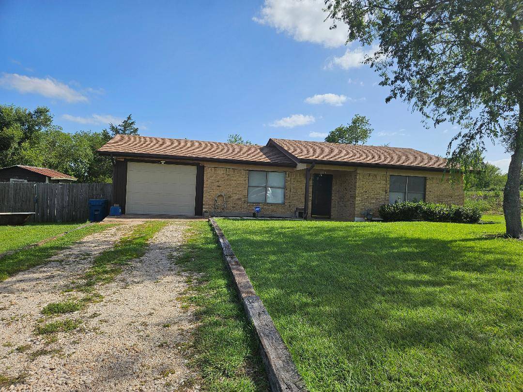 101 Brown ST, Elgin, TX 78621