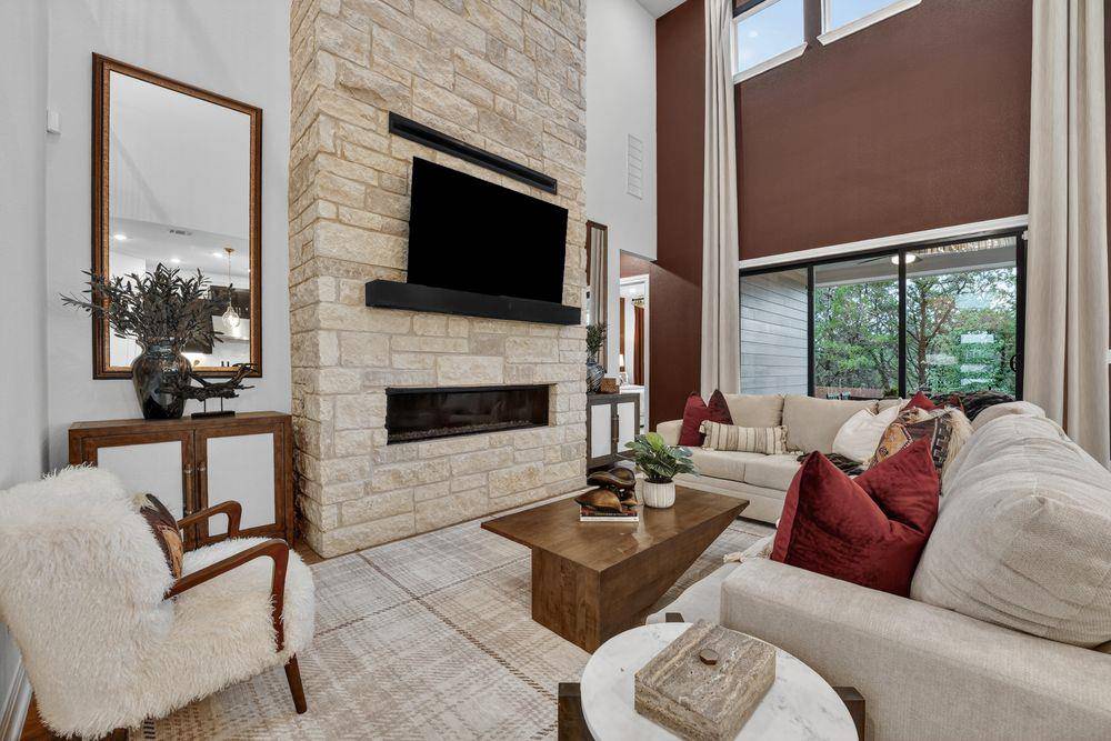 469 Emerald Walk LOOP, Dripping Springs, TX 78620