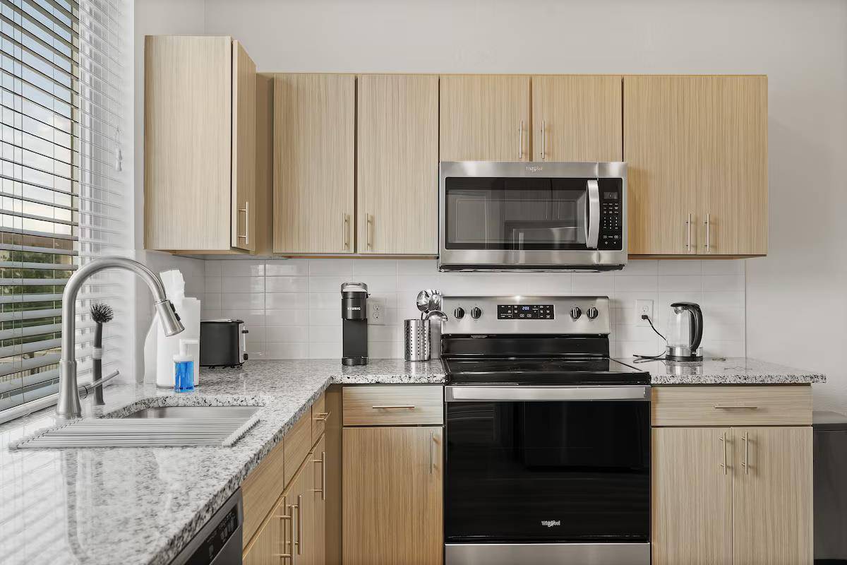 1201 W Whitestone BLVD #H-203, Cedar Park, TX 78613