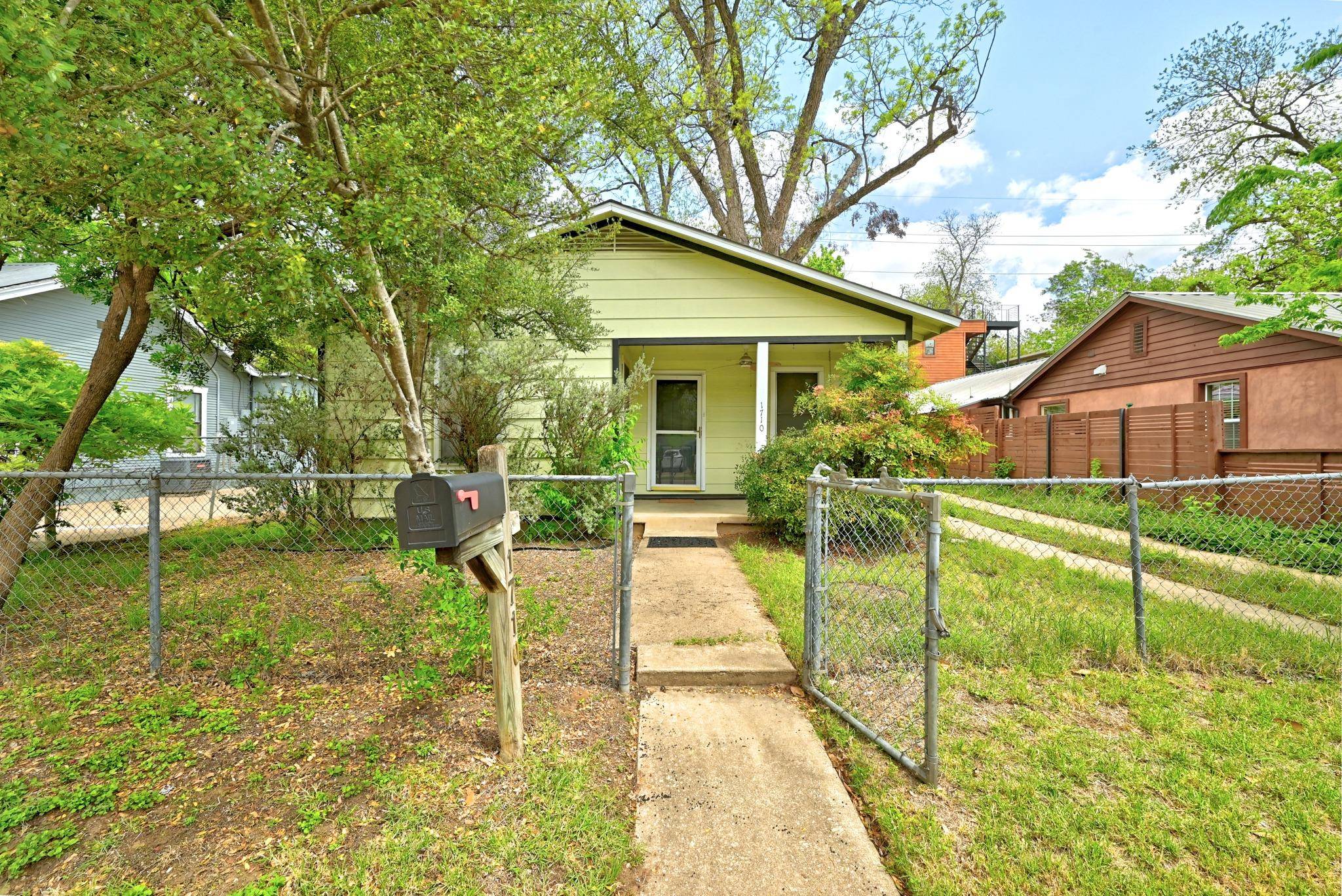 1710 Holly ST, Austin, TX 78702