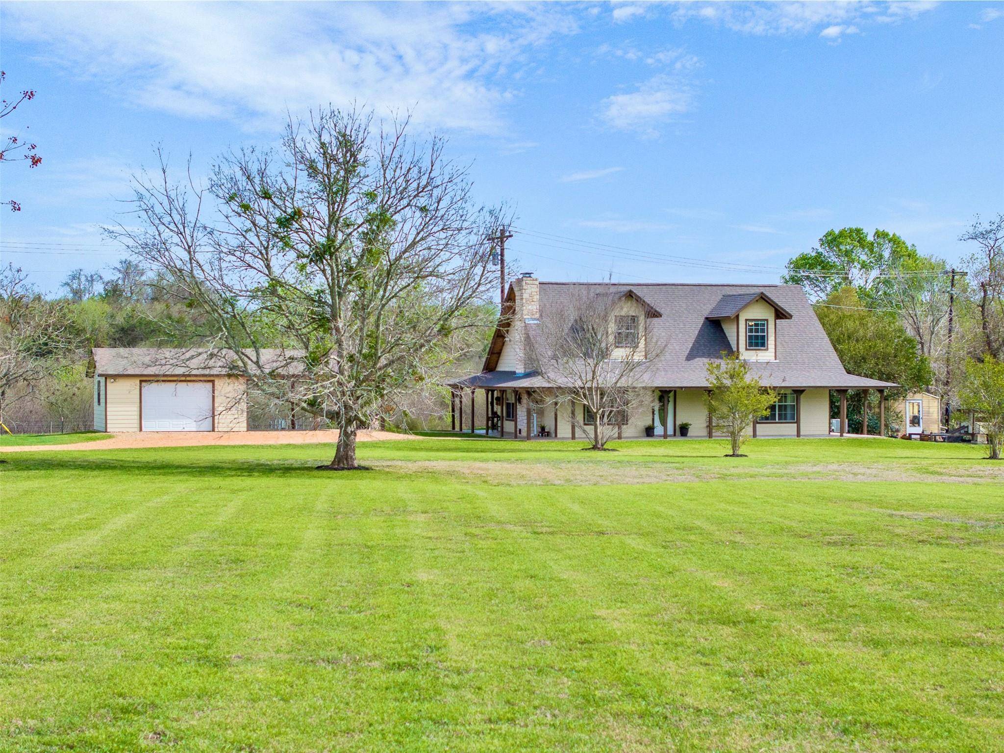 999 Salem RD, Brenham, TX 77833