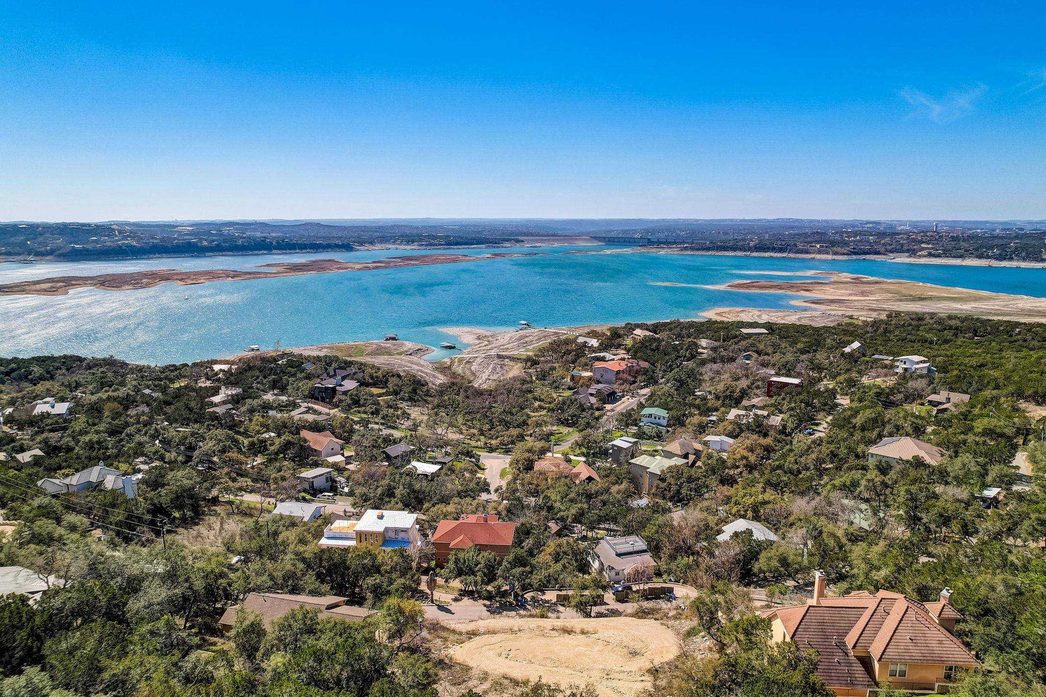 14000 & 14002 Skyline DR, Austin, TX 78732
