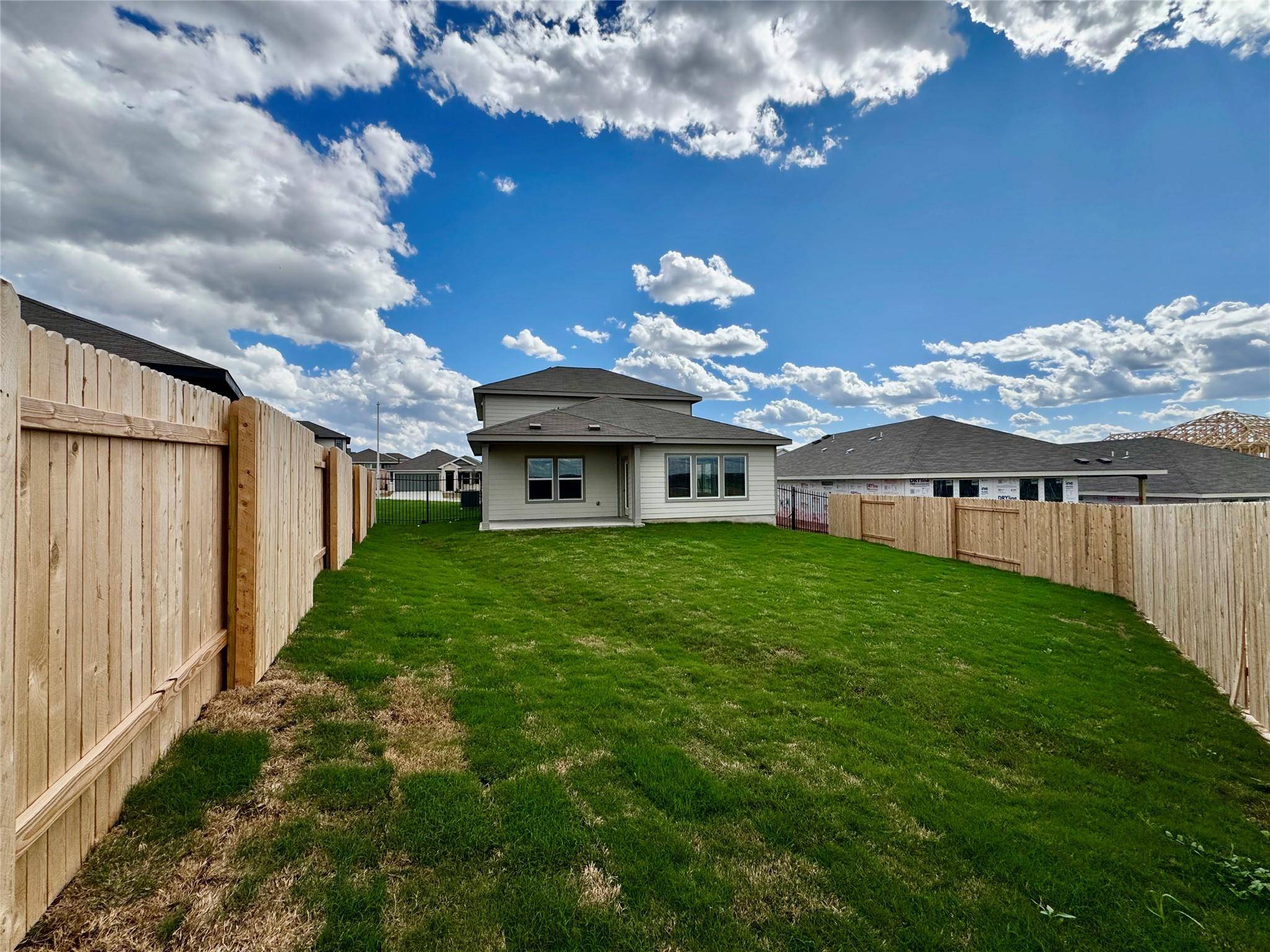 5004 Stockton LN, Del Valle, TX 78617