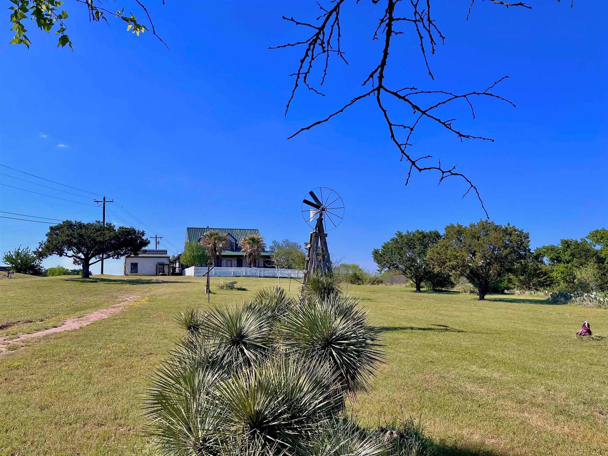 510 Eldorado ST, Tow, TX 78672