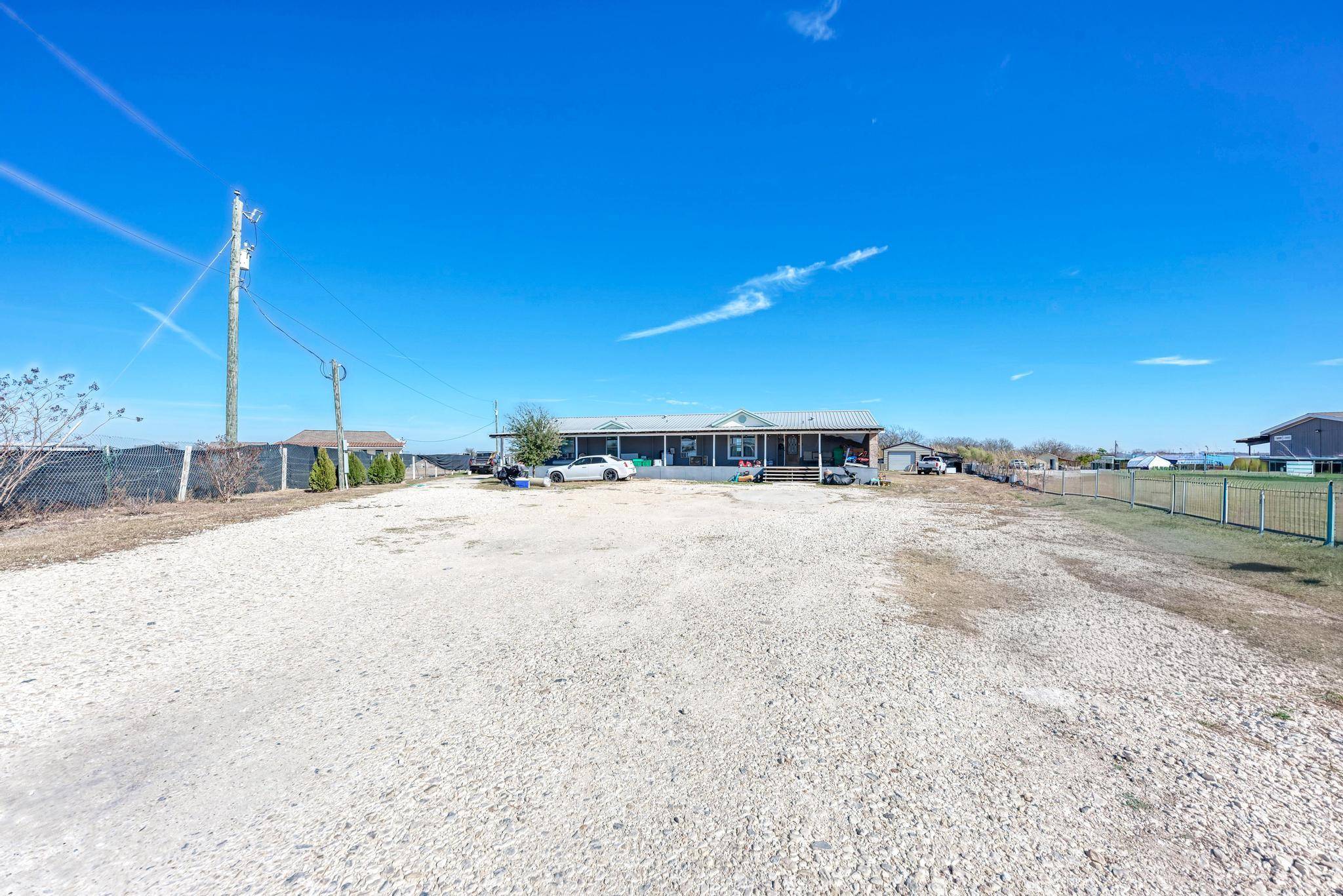 20113 Maynard CT, Coupland, TX 78615