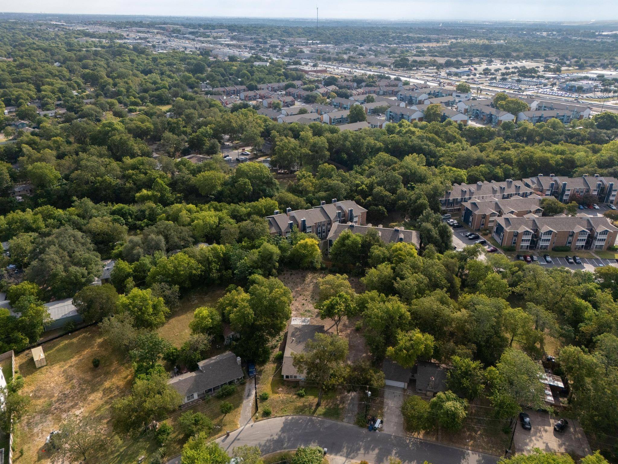 300 Pecan DR, Austin, TX 78753
