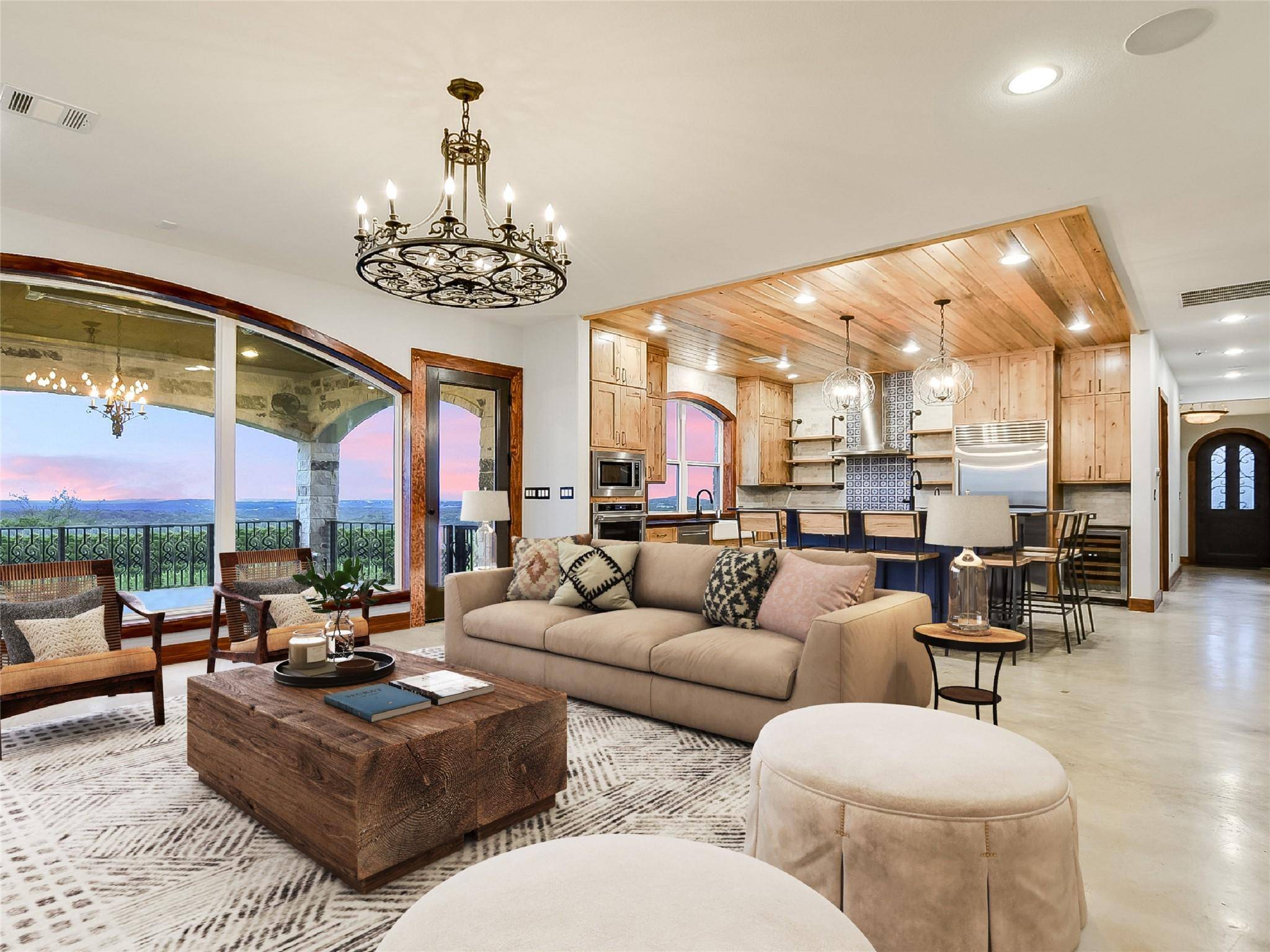 910 Plant Lady LN, Dripping Springs, TX 78620
