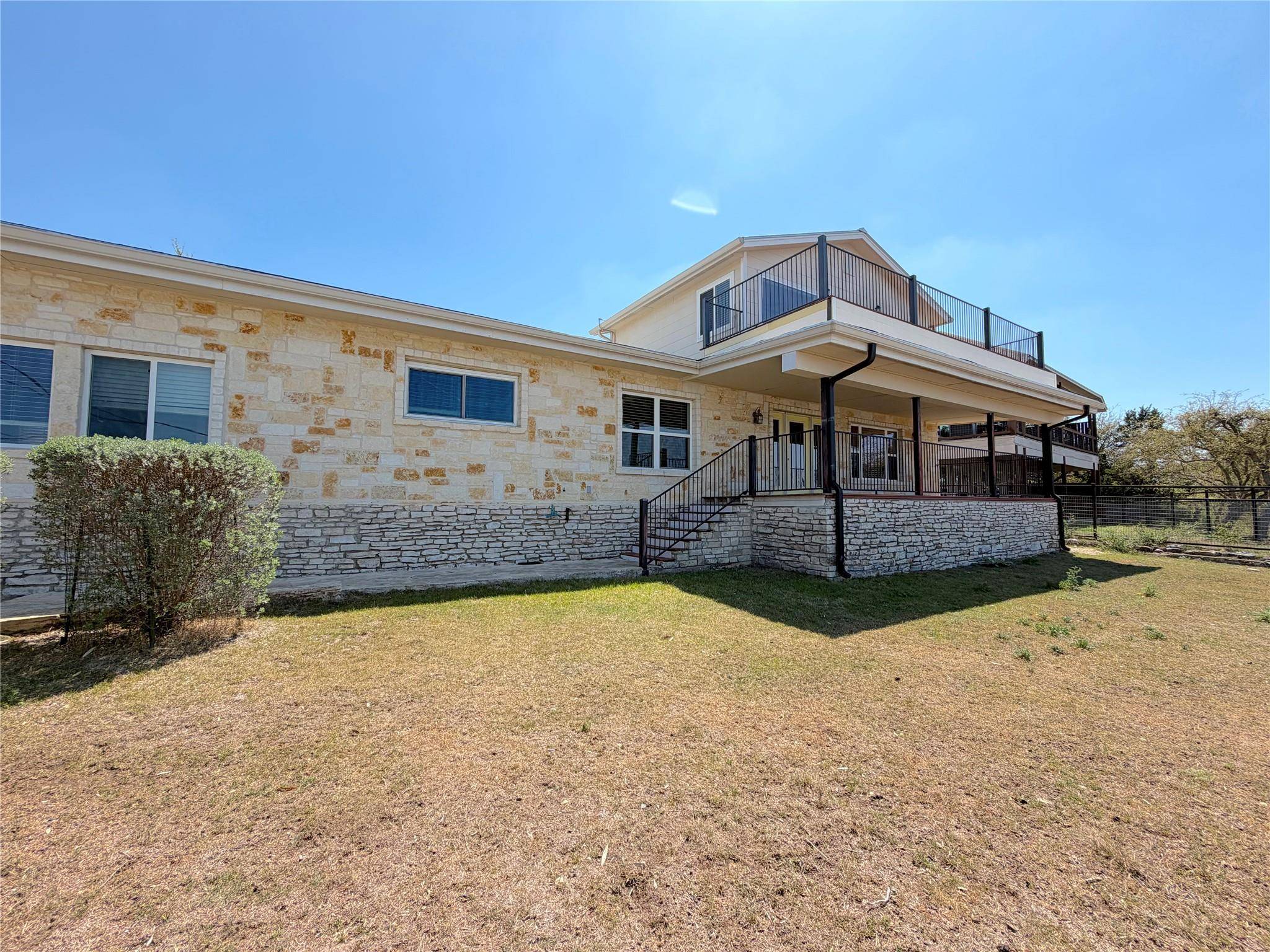 1210 Skyline DR, Canyon Lake, TX 78133