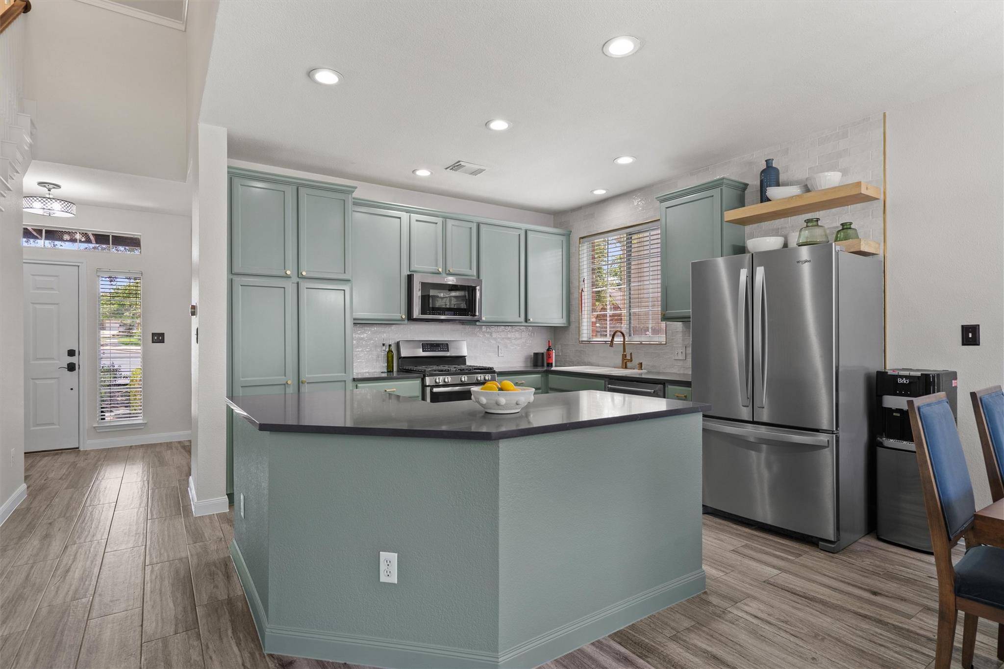 9028 Mountain Mist LN, Round Rock, TX 78681