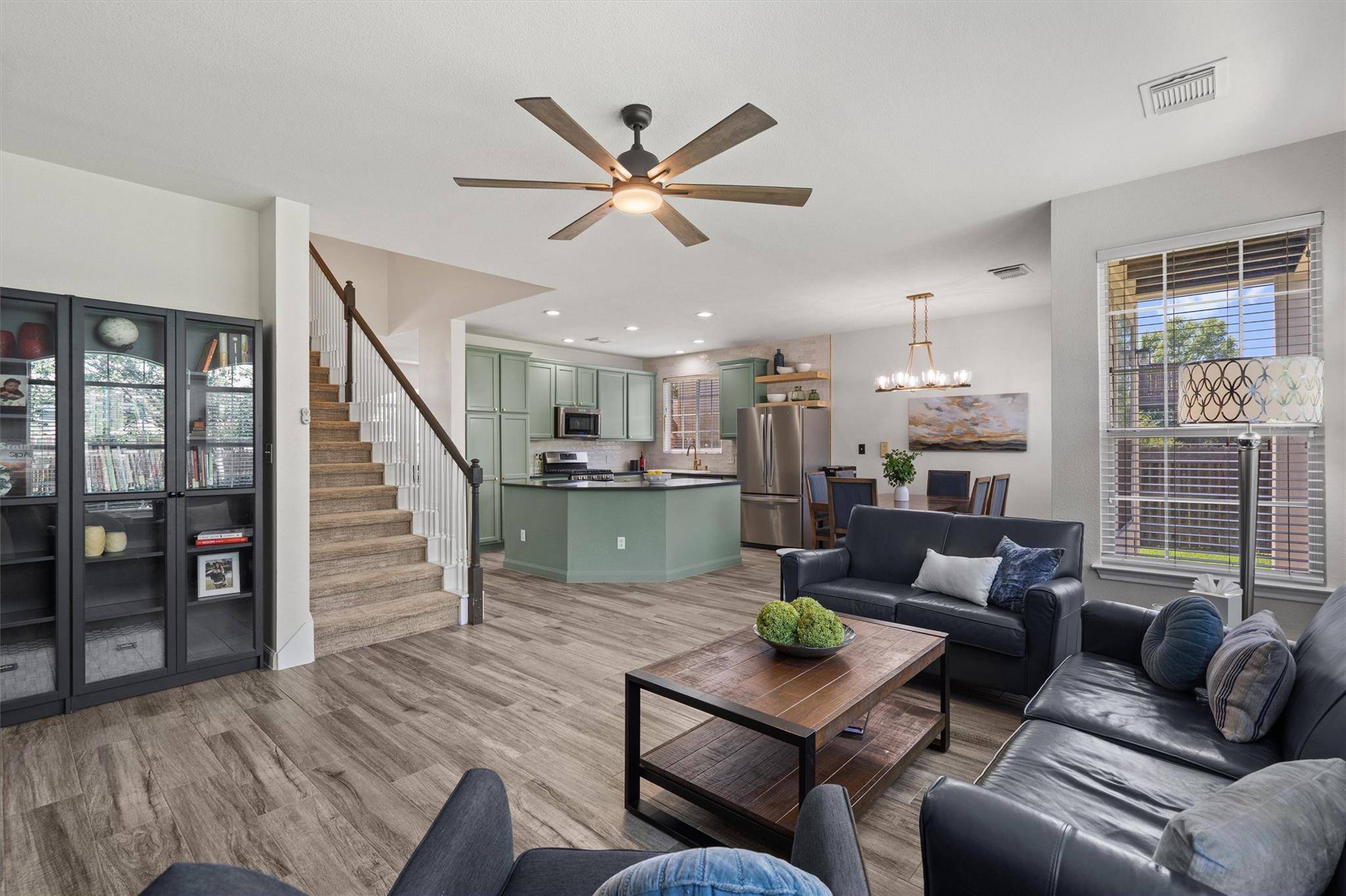 9028 Mountain Mist LN, Round Rock, TX 78681
