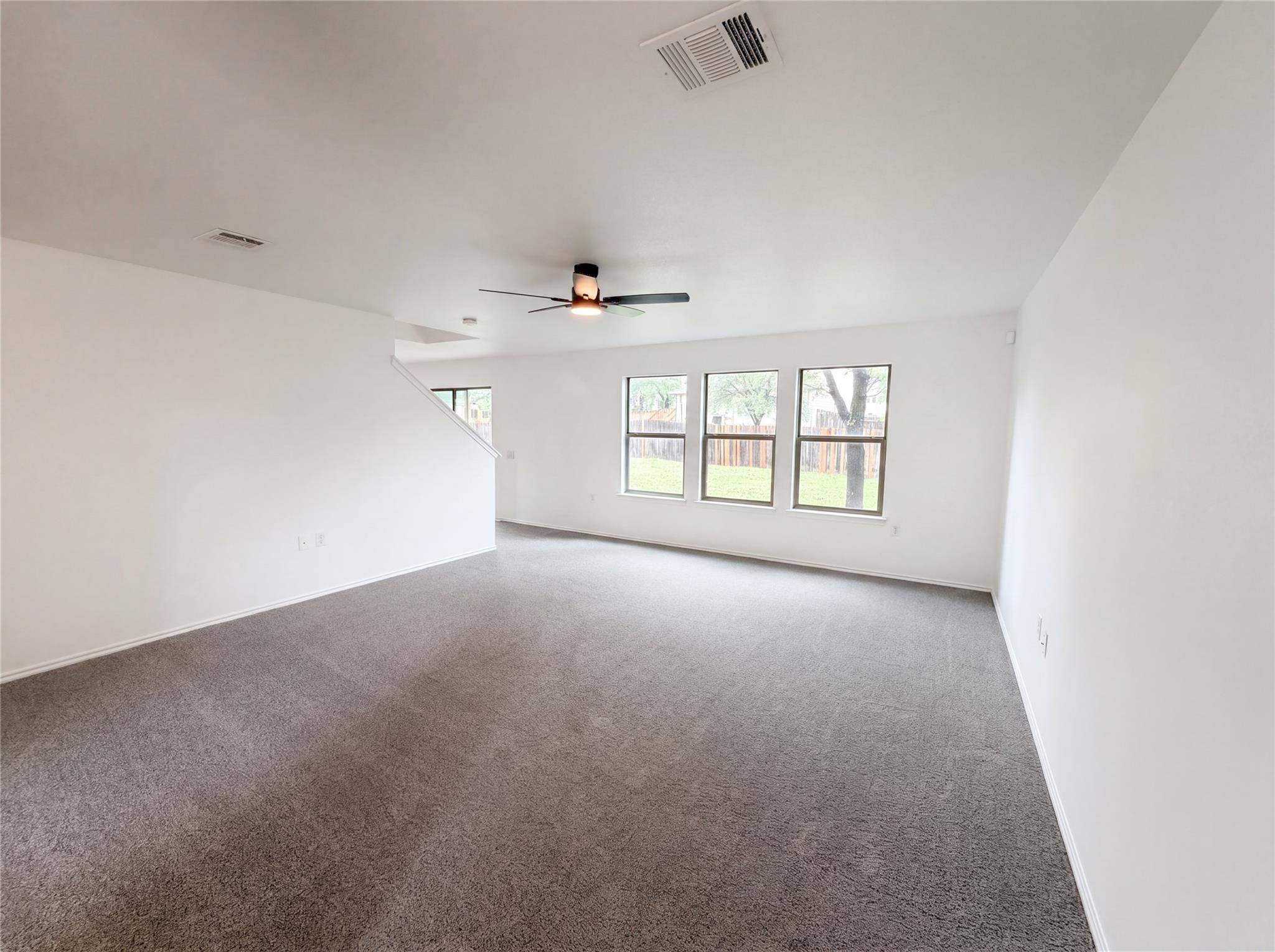 5406 S Hearsey DR, Austin, TX 78744