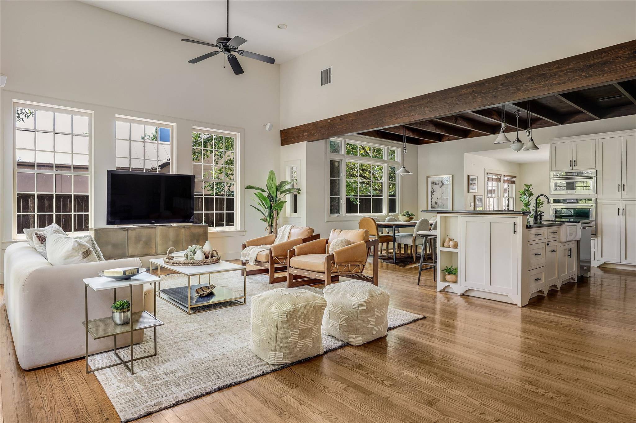 4705 Fairview DR, Austin, TX 78731