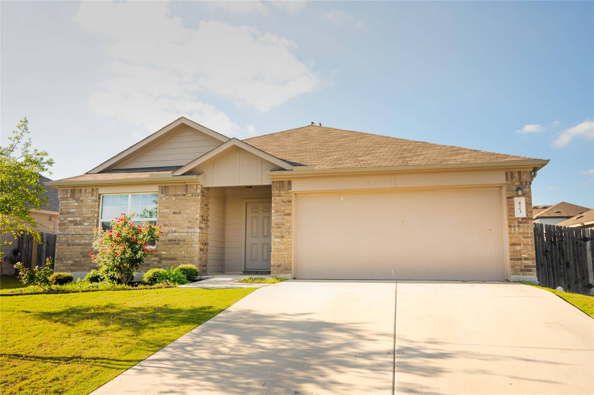 423 Bluejack WAY, Hutto, TX 78634
