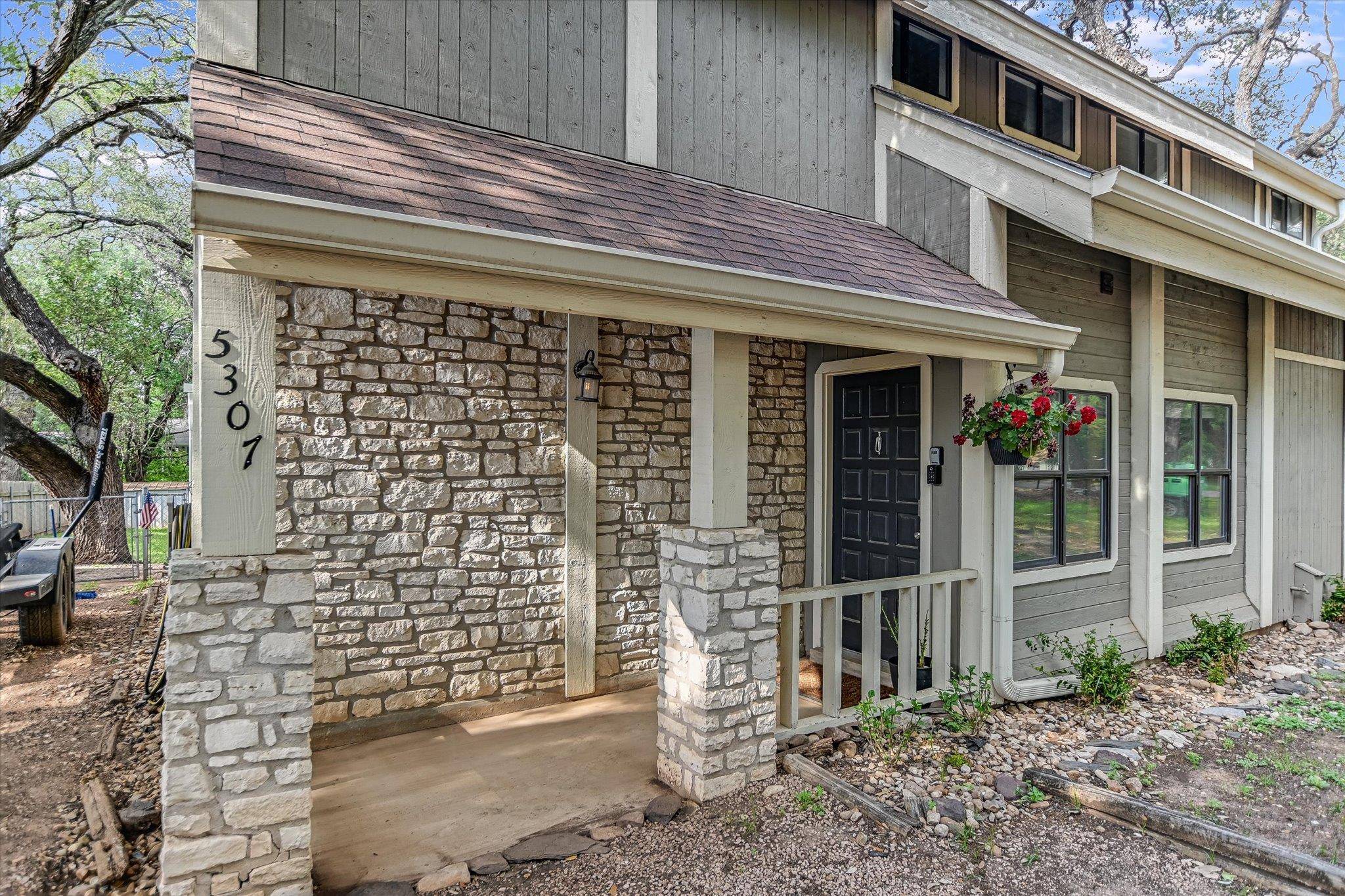 5307 Shady Oaks CIR, Kingsland, TX 78639