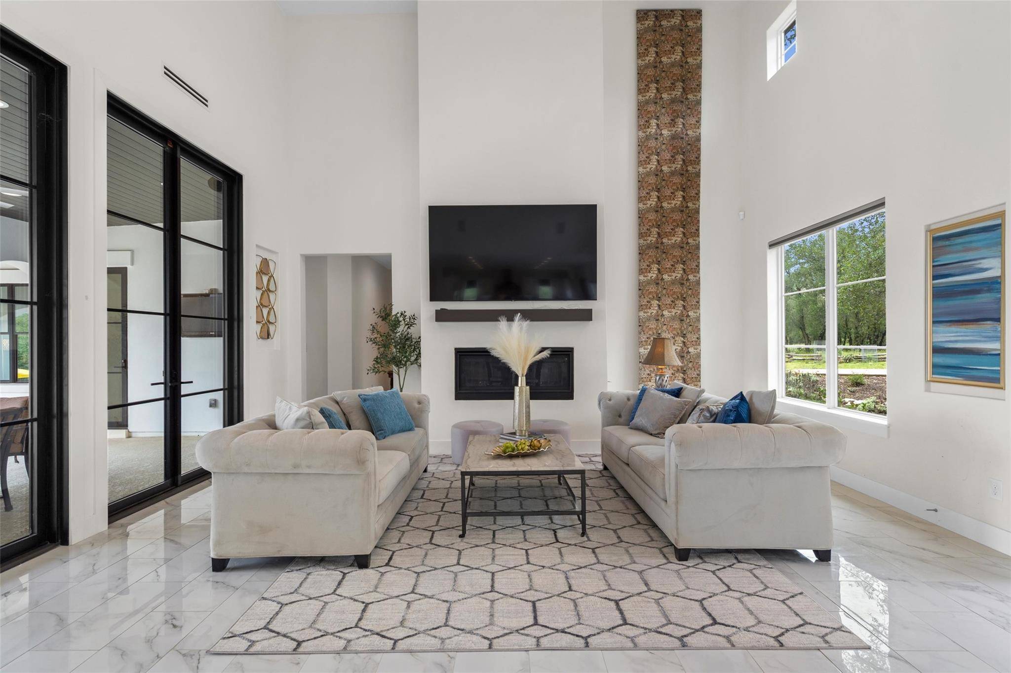 1805 Performer RD, Spicewood, TX 78669