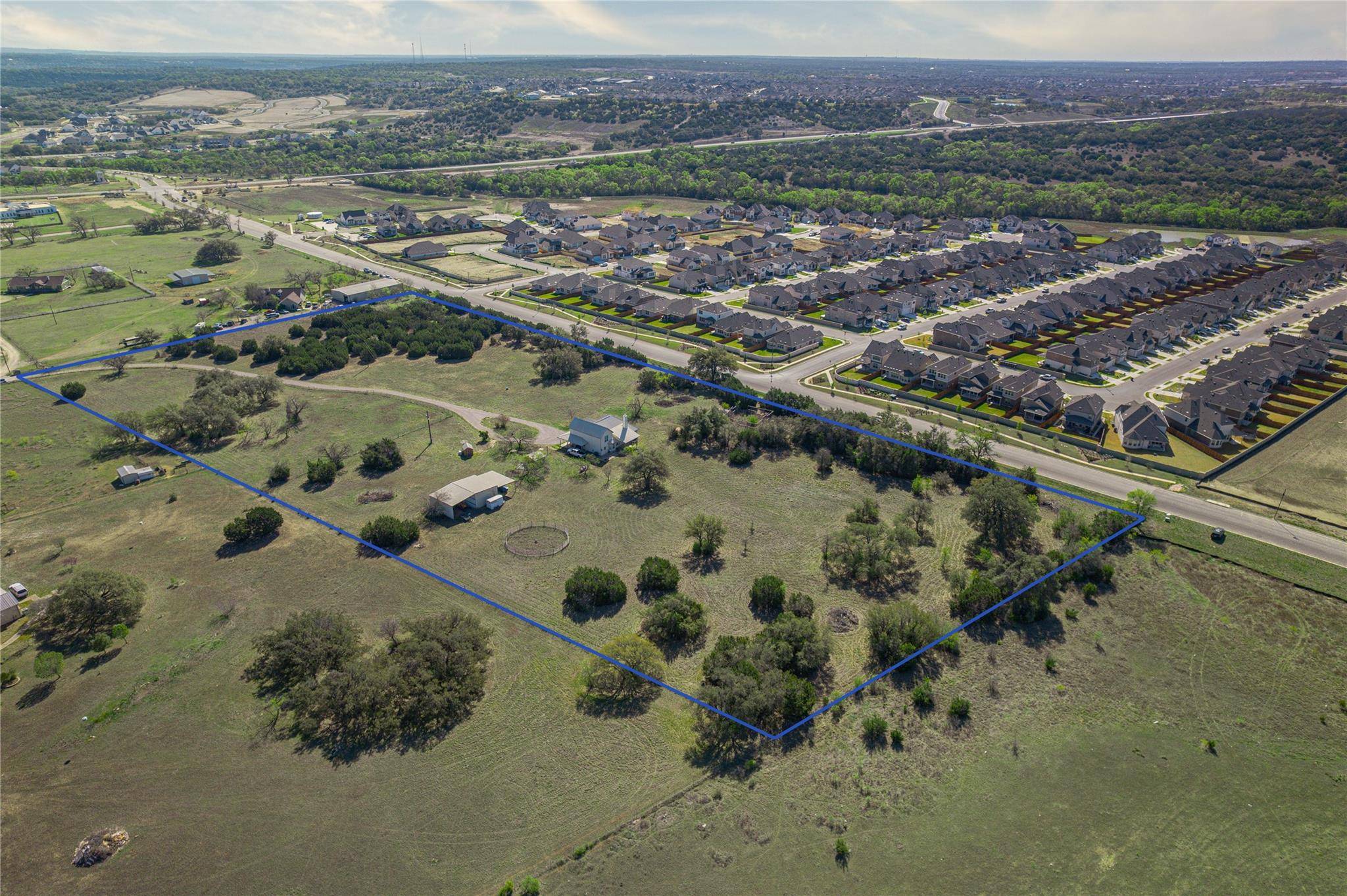 310 Craigen RD, Liberty Hill, TX 78642
