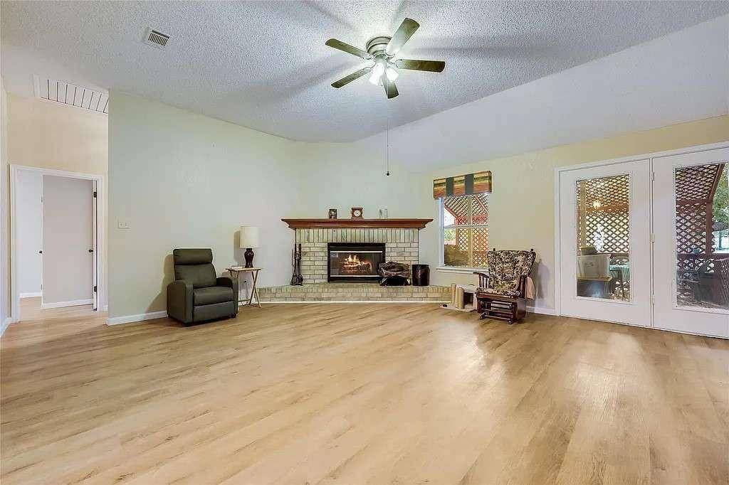 107 Patricia RD, Georgetown, TX 78628