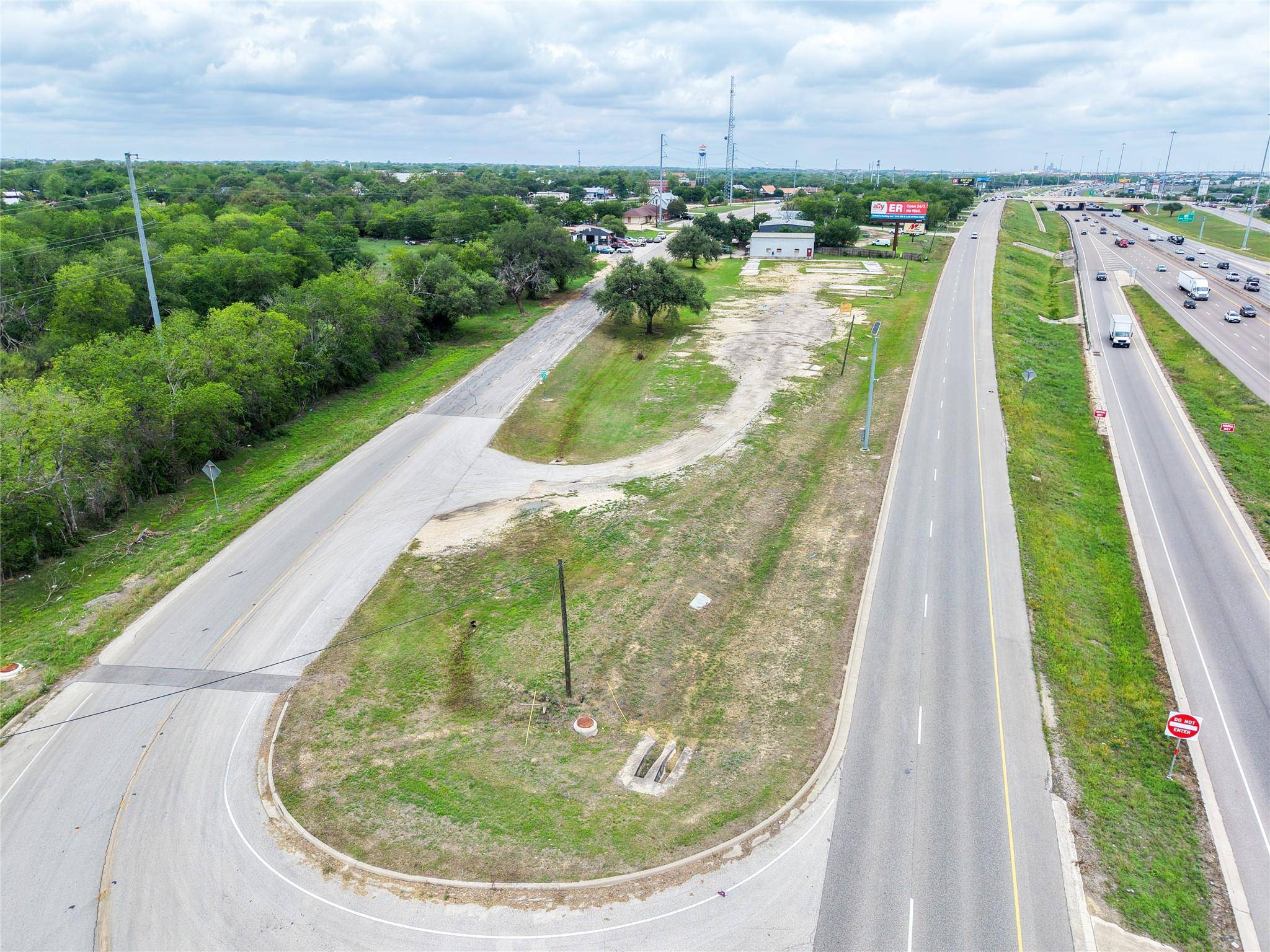 505 S Old Hwy 81, Kyle, TX 78640