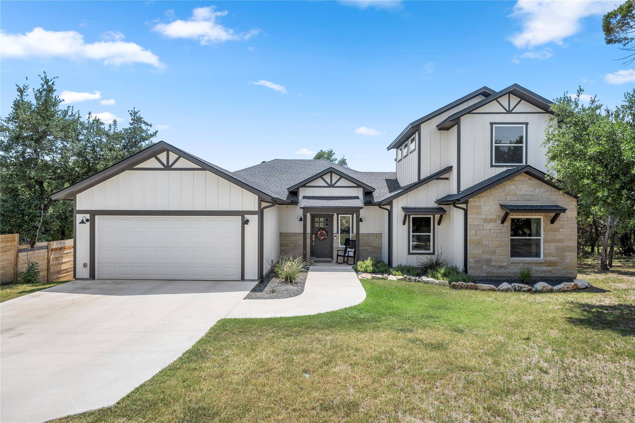 54 Acacia DR, Wimberley, TX 78676