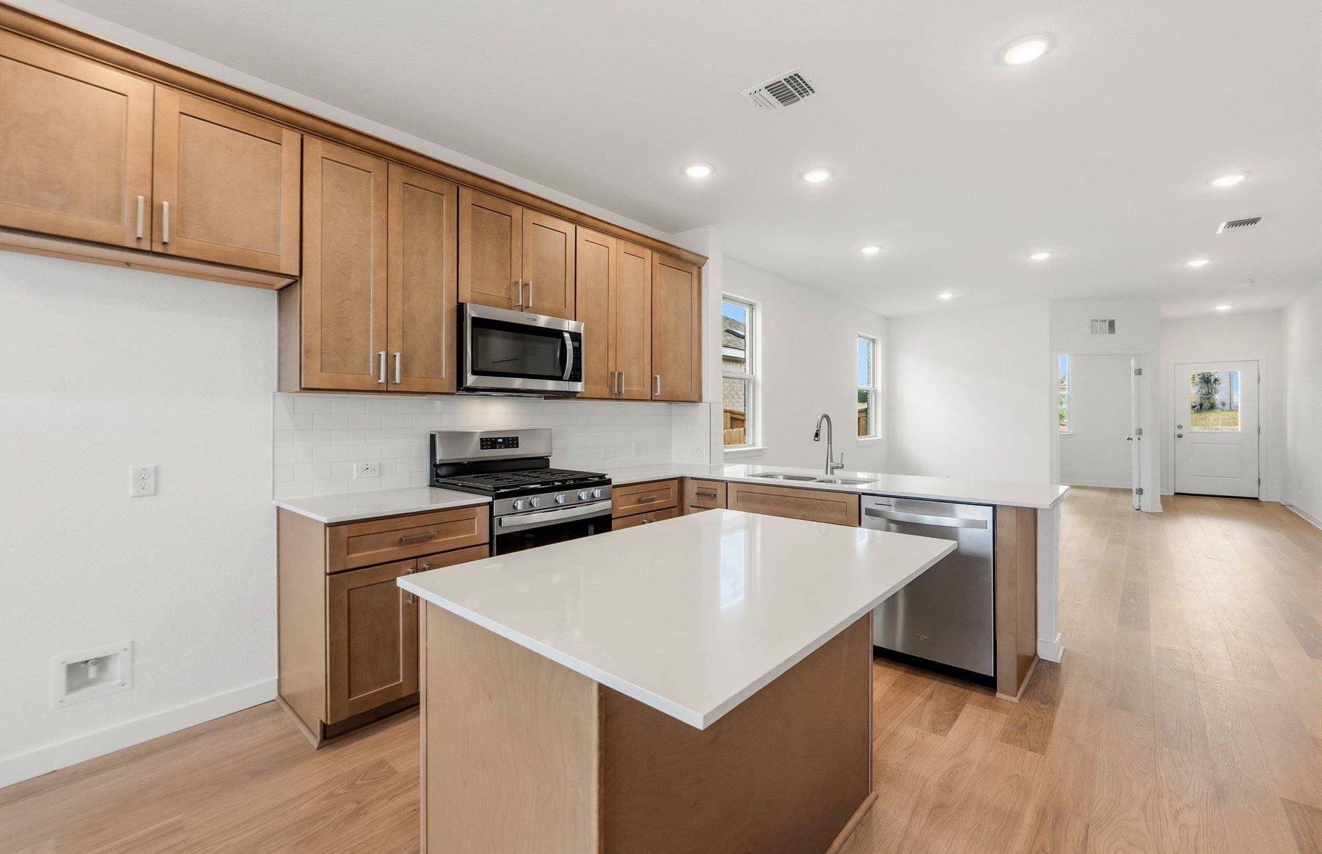 216 Cogitare LN, San Marcos, TX 78666