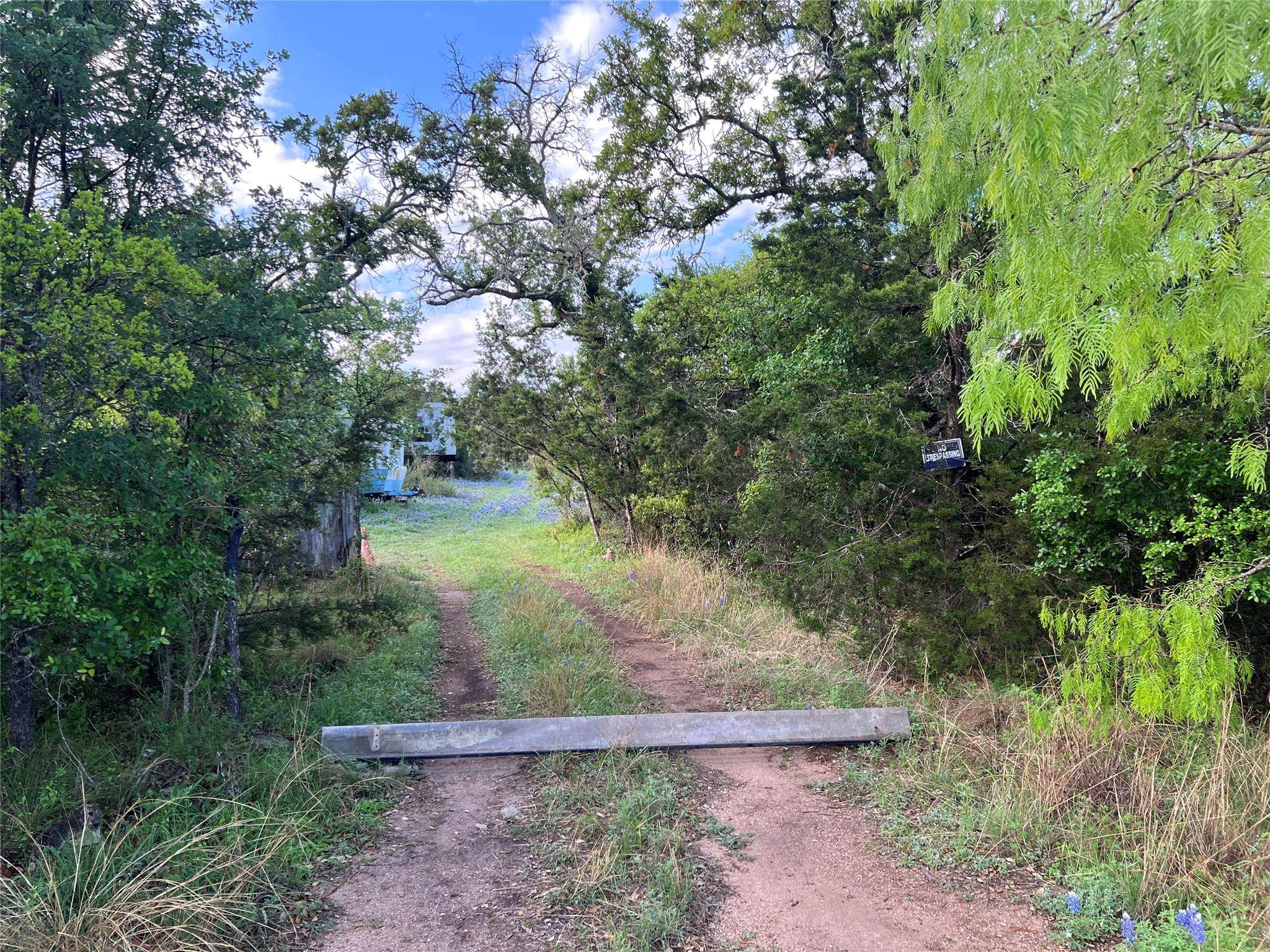 220 Rocky RD, Marble Falls, TX 78654