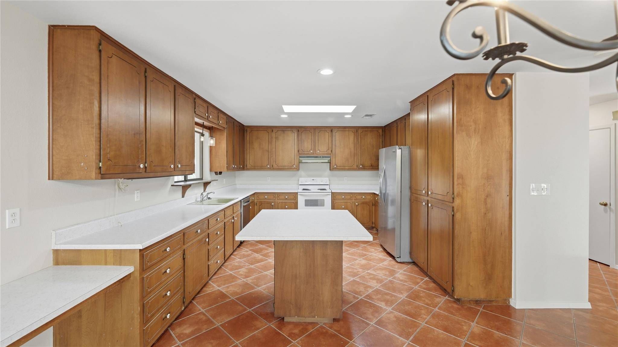 625 Mountain Laurel DR, New Braunfels, TX 78132
