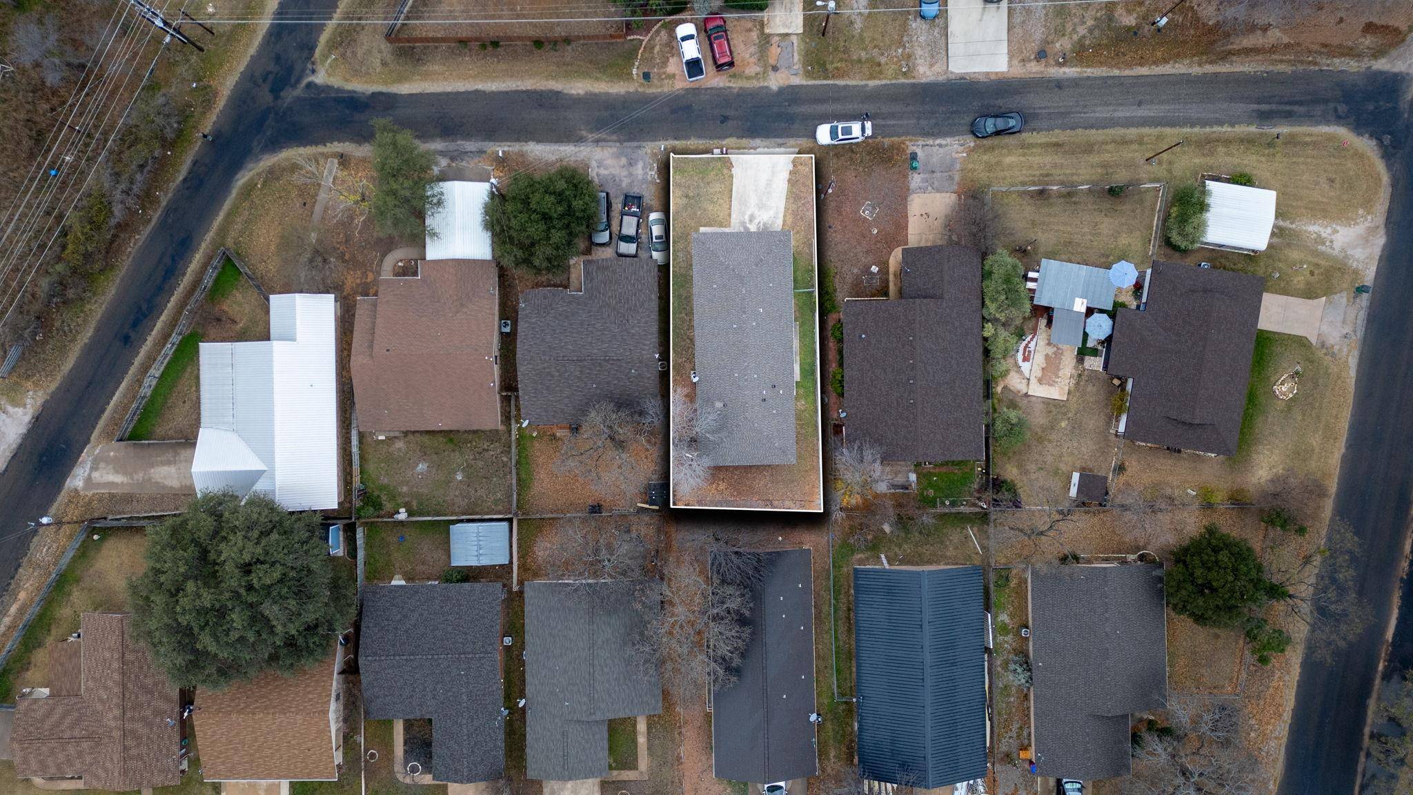 1720 Greenwood LN, Kingsland, TX 78639