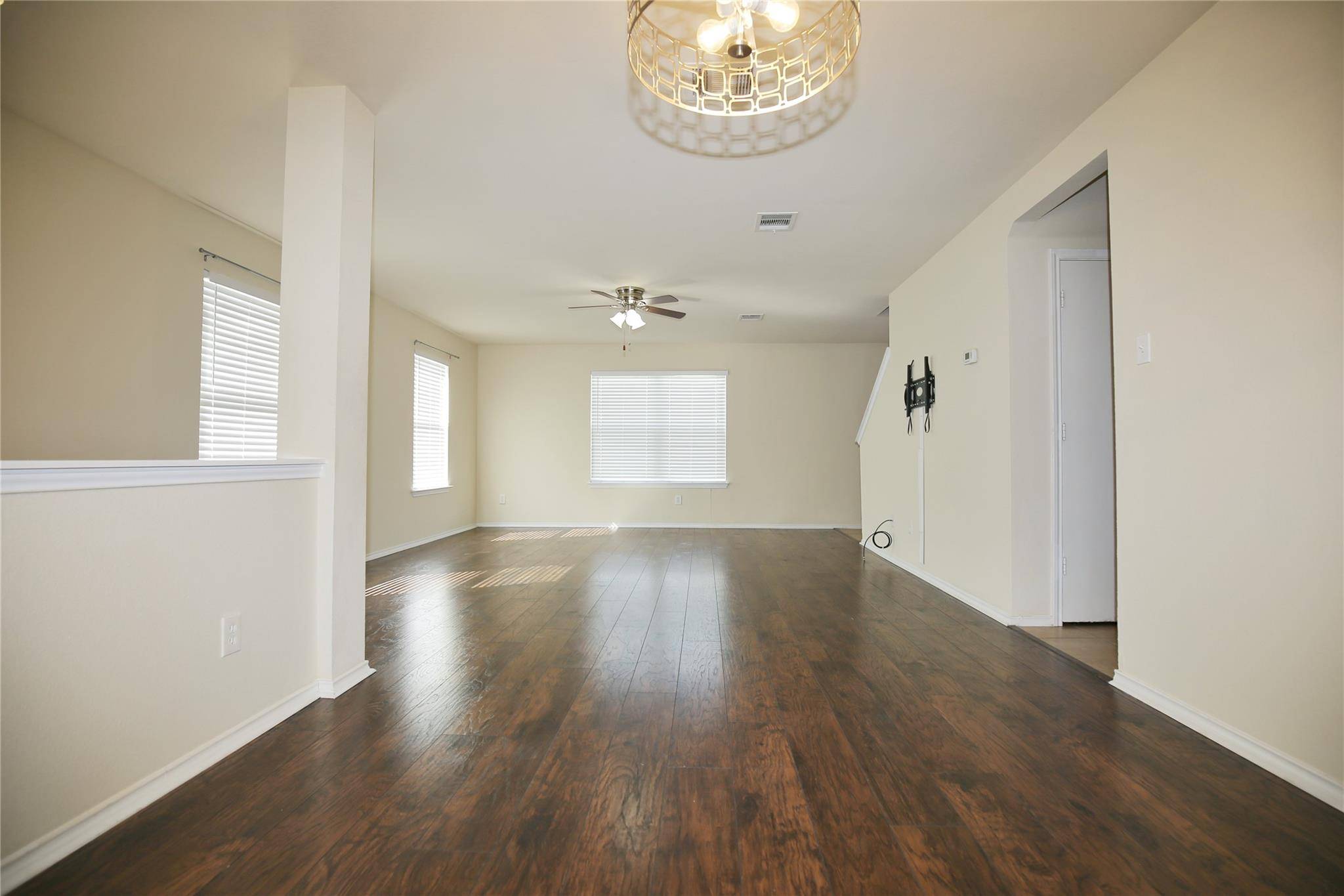 213 Rim Rock DR, Leander, TX 78641