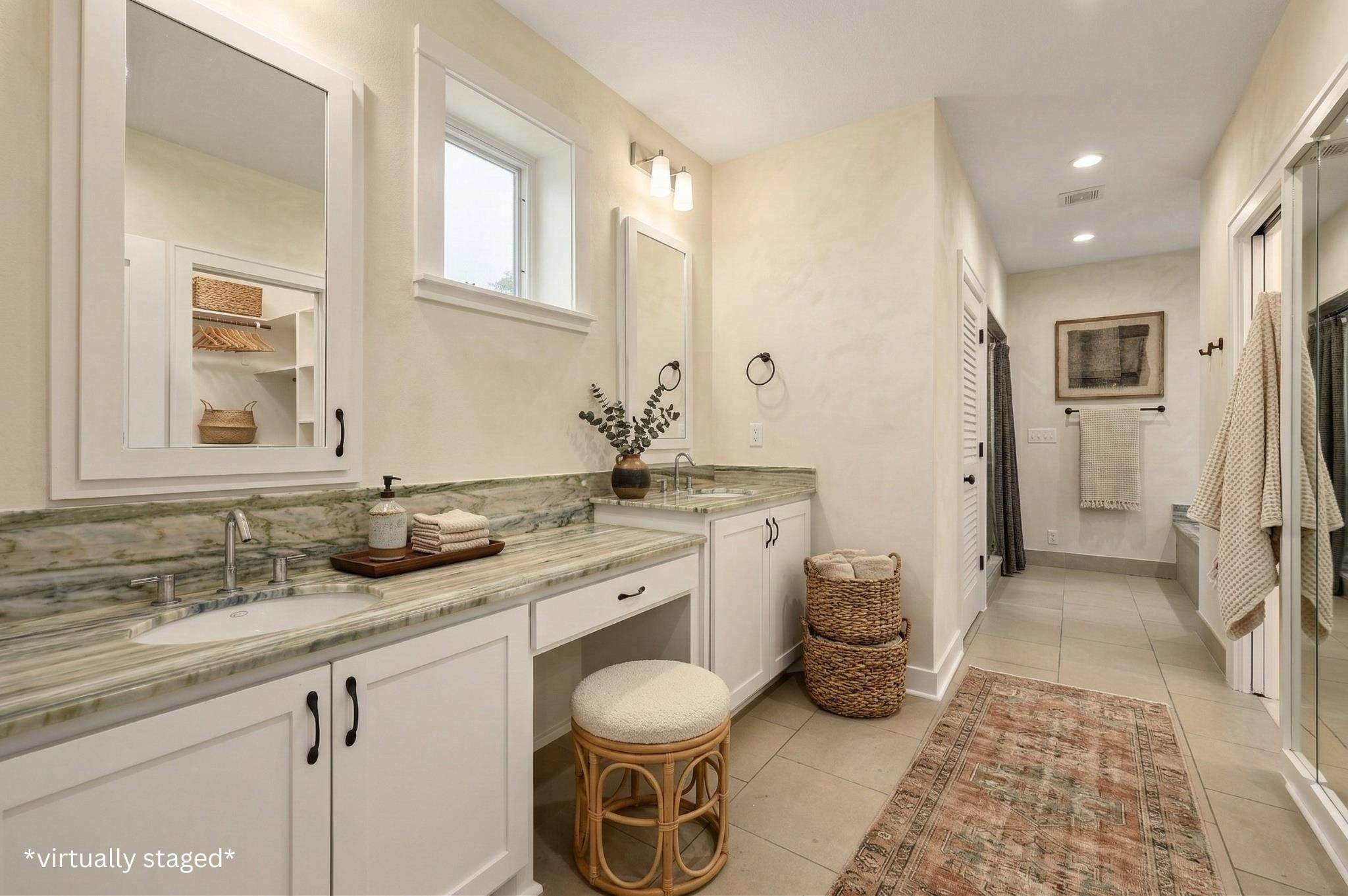 1205 Norwalk LN #D, Austin, TX 78703