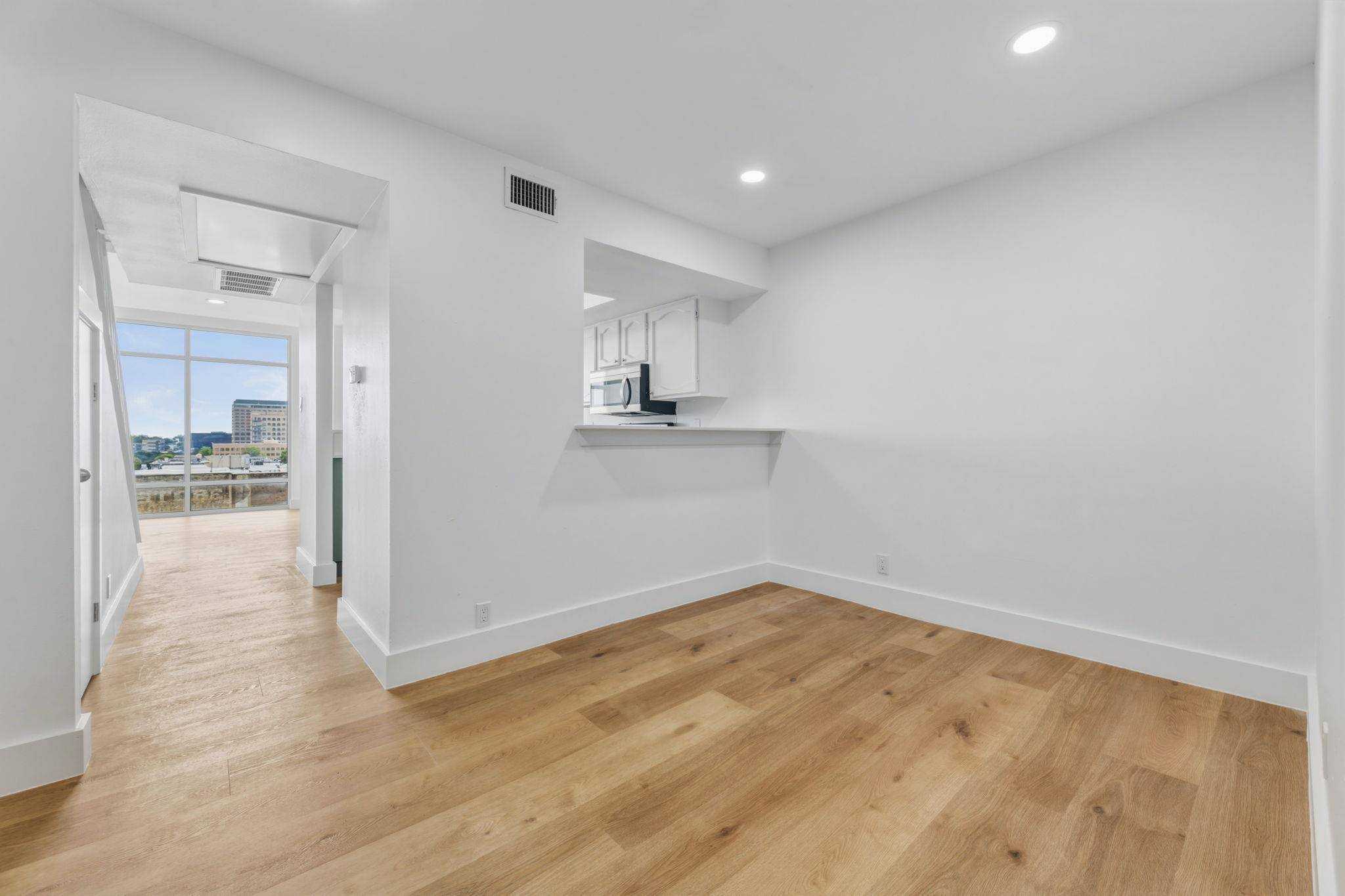 119 E 6th ST #703, Austin, TX 78701
