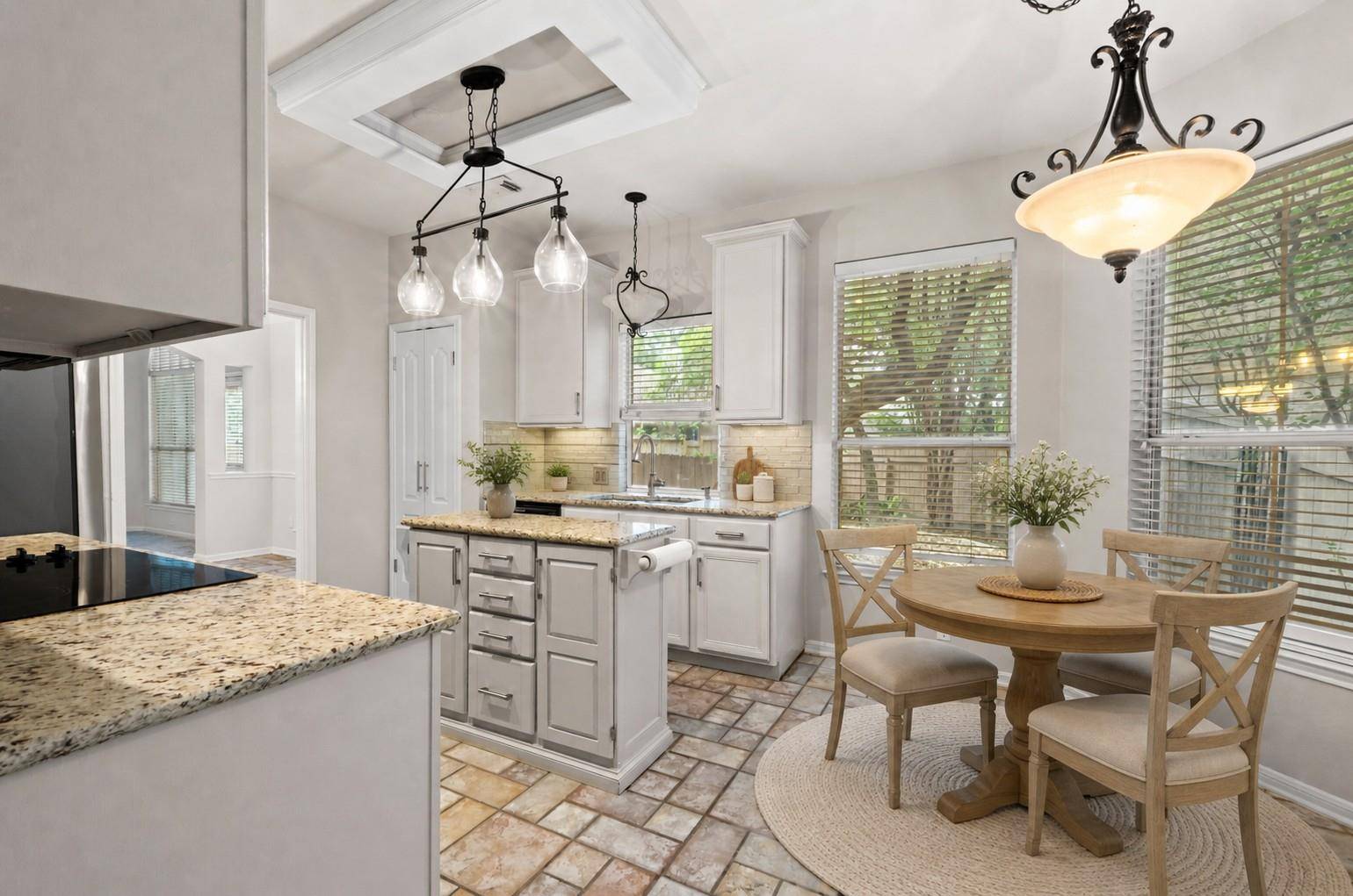 6 MUIRFIELD GREENS CV, Lakeway, TX 78738