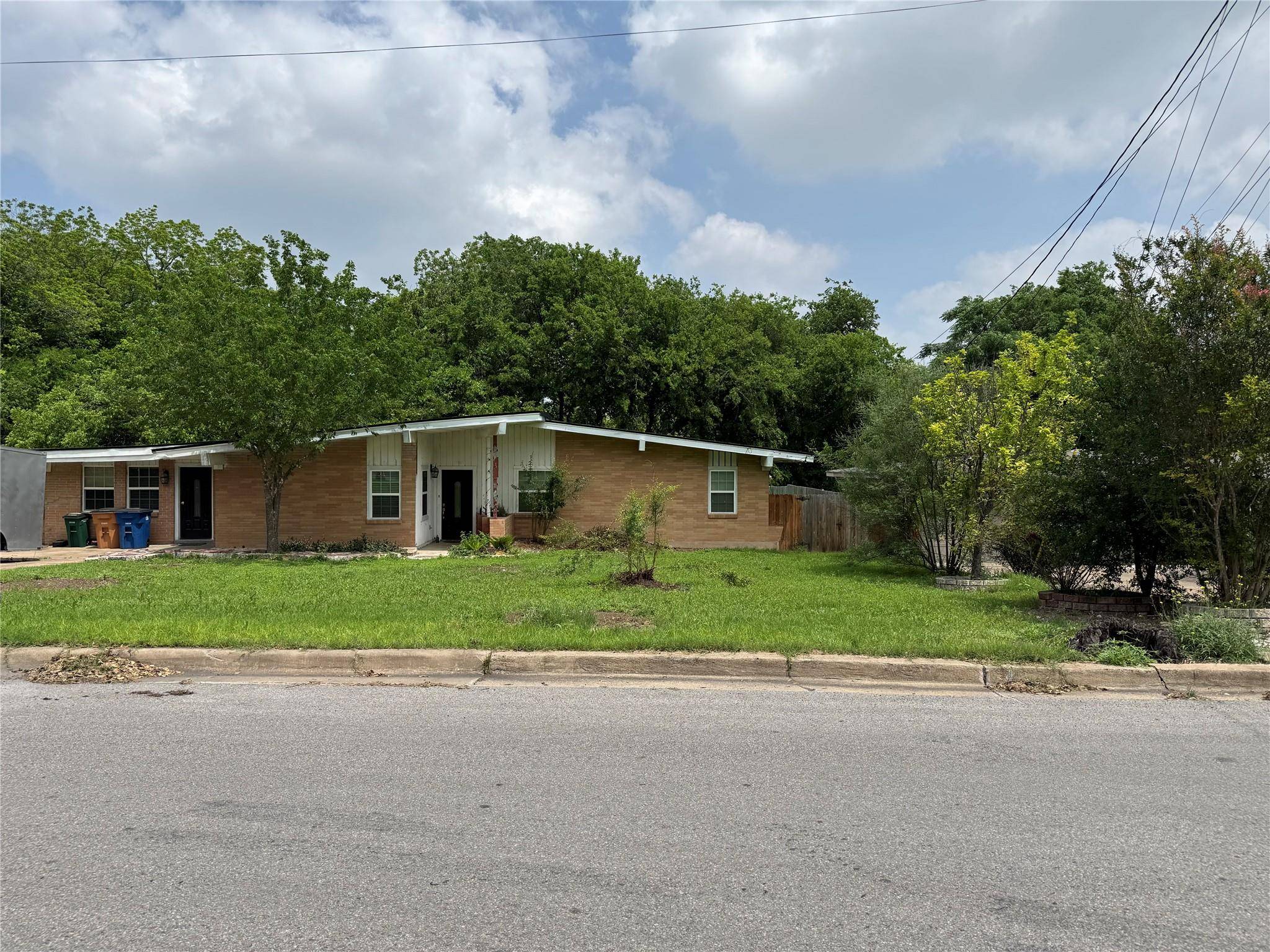 300 W COVINGTON DR, Austin, TX 78753