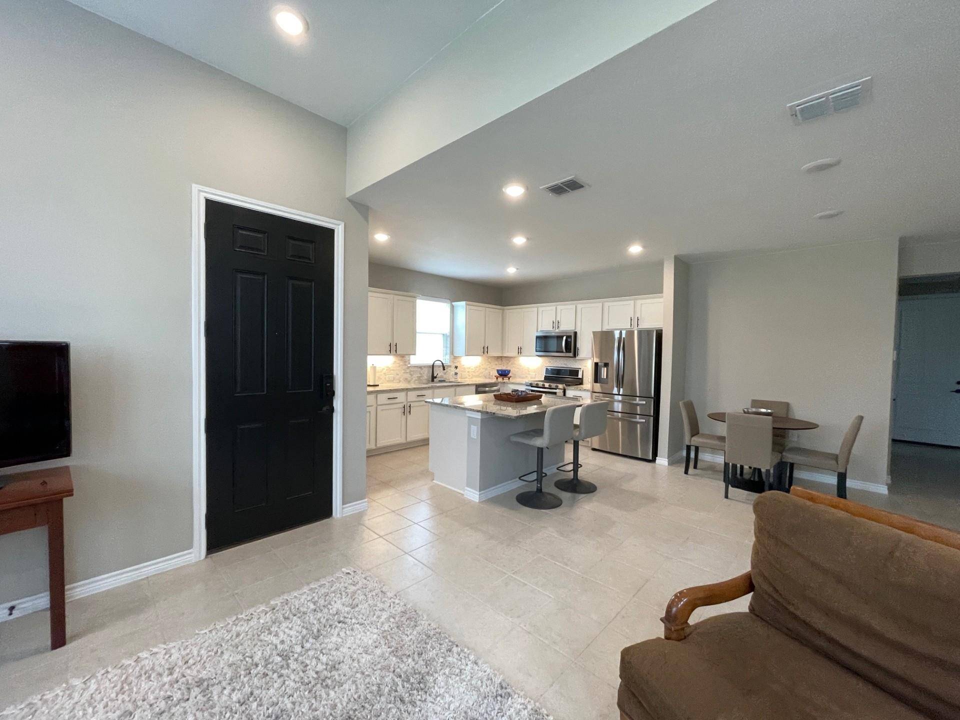 108 Harborside DR #101, San Marcos, TX 78666