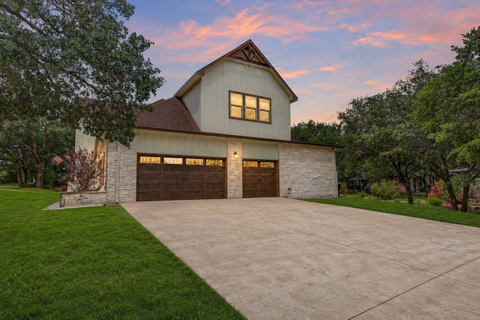 104 Kendall RD, Spicewood, TX 78669