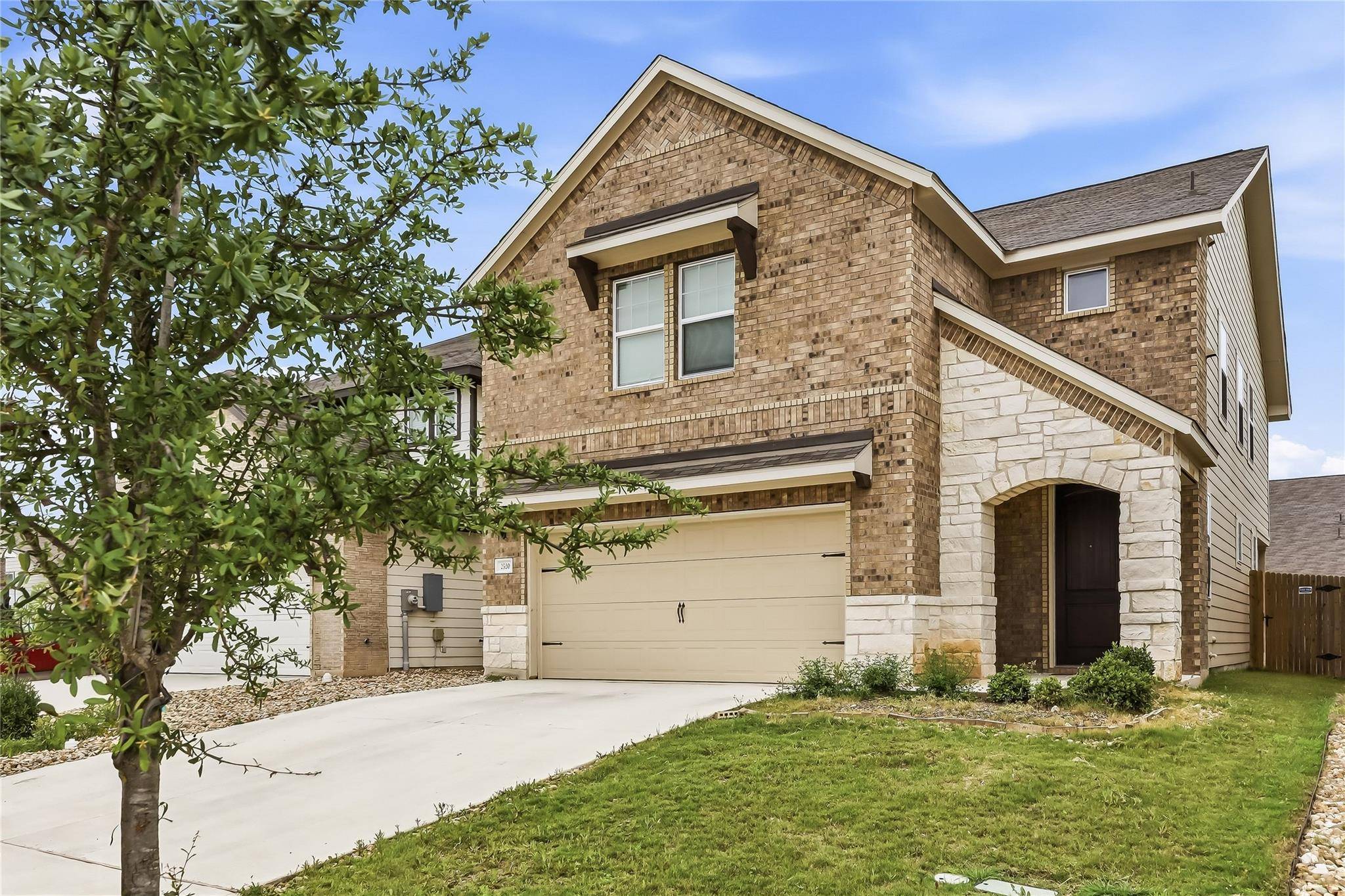 2520 Roosevelt RD, Leander, TX 78641