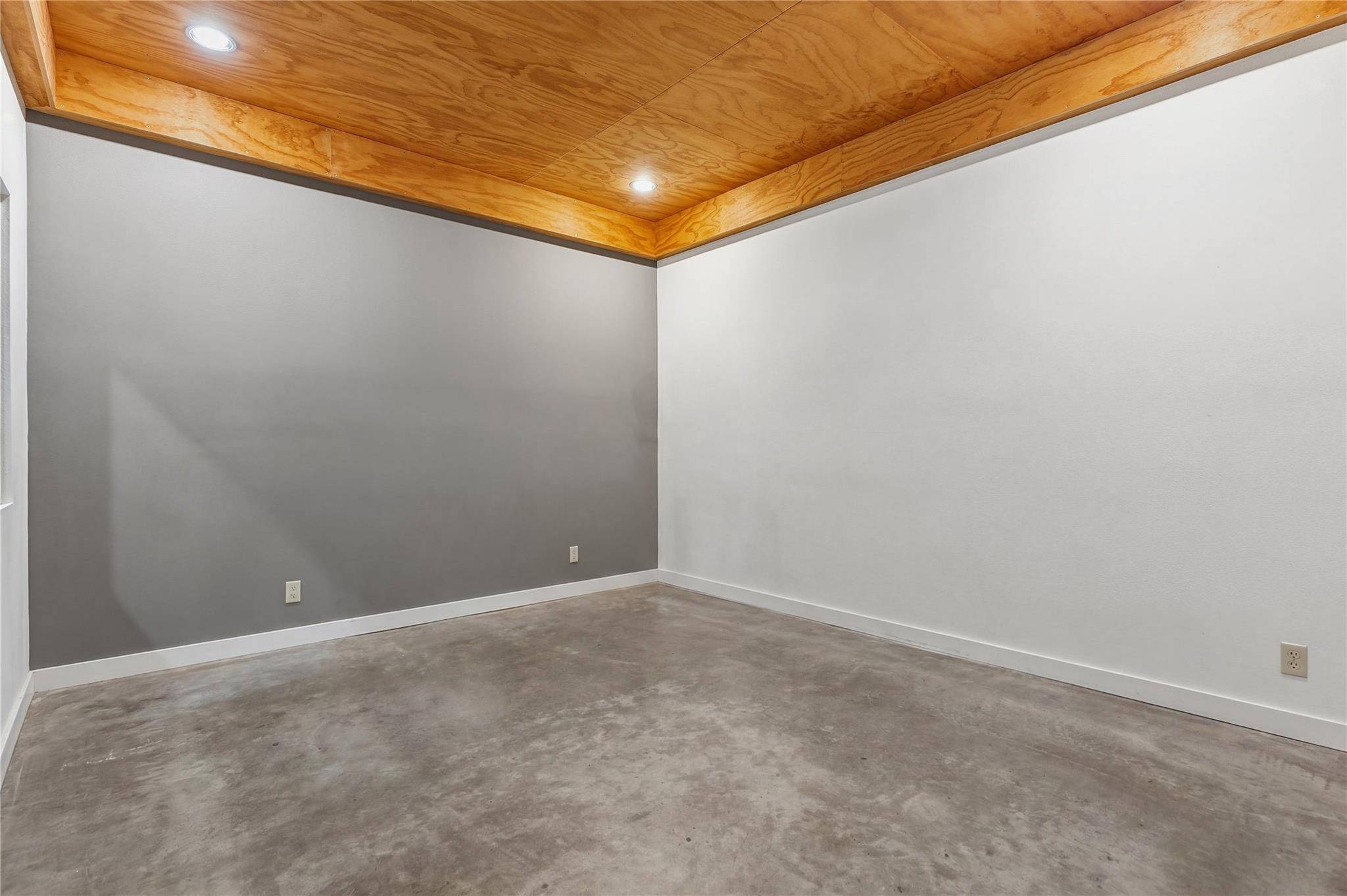 505 W 15th ST, Austin, TX 78701
