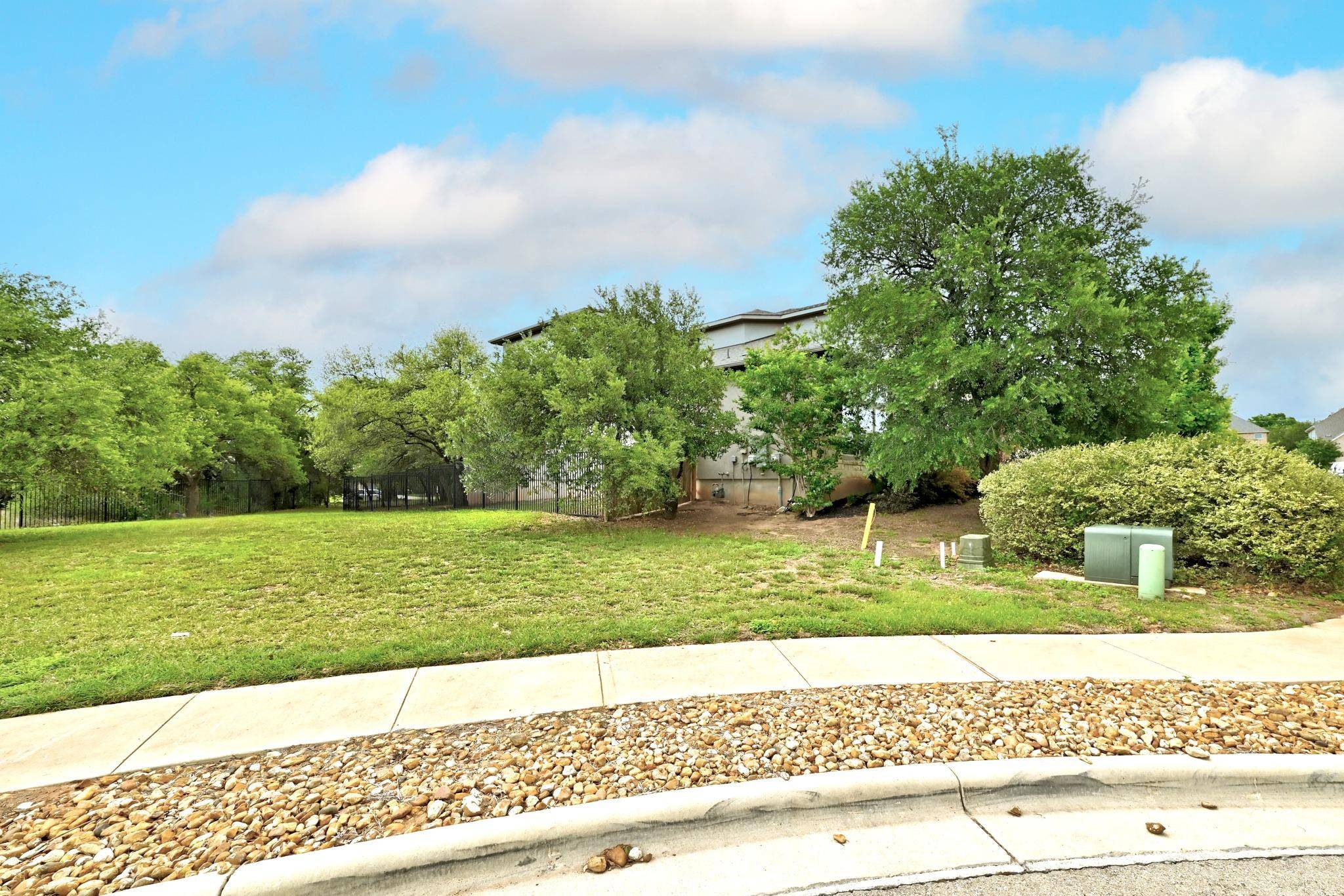 9008 Harper Rae DR, Austin, TX 78717