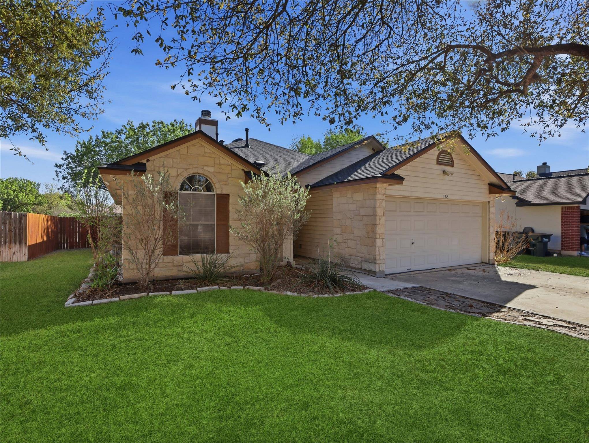 168 Keystone LOOP, Kyle, TX 78640