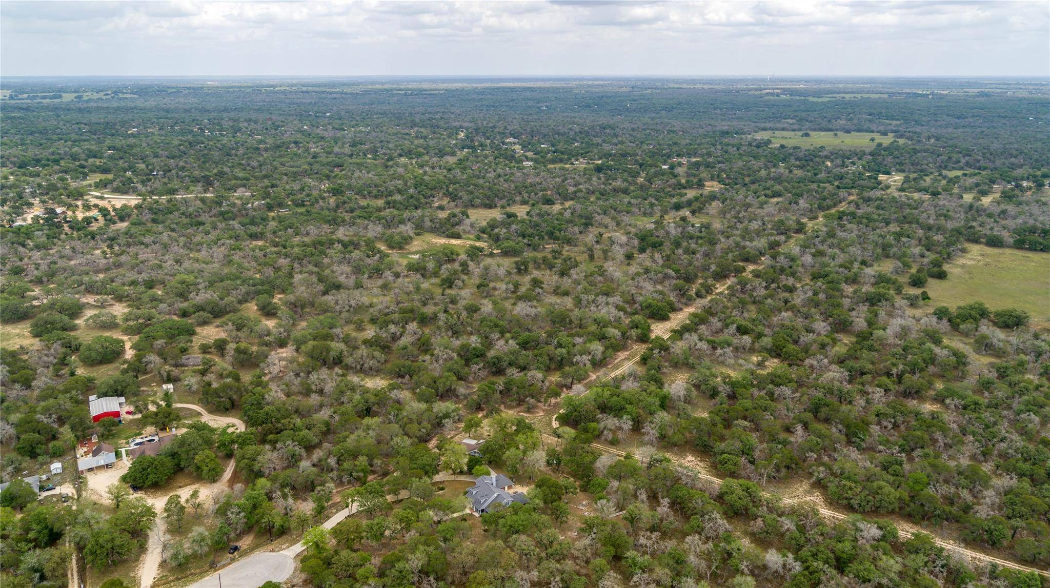 132 Roemer LN W, Floresville, TX 78114
