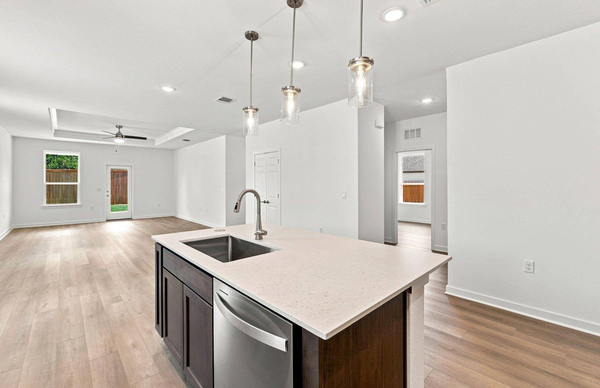 129 Adlai Ave, Georgetown, TX 78633