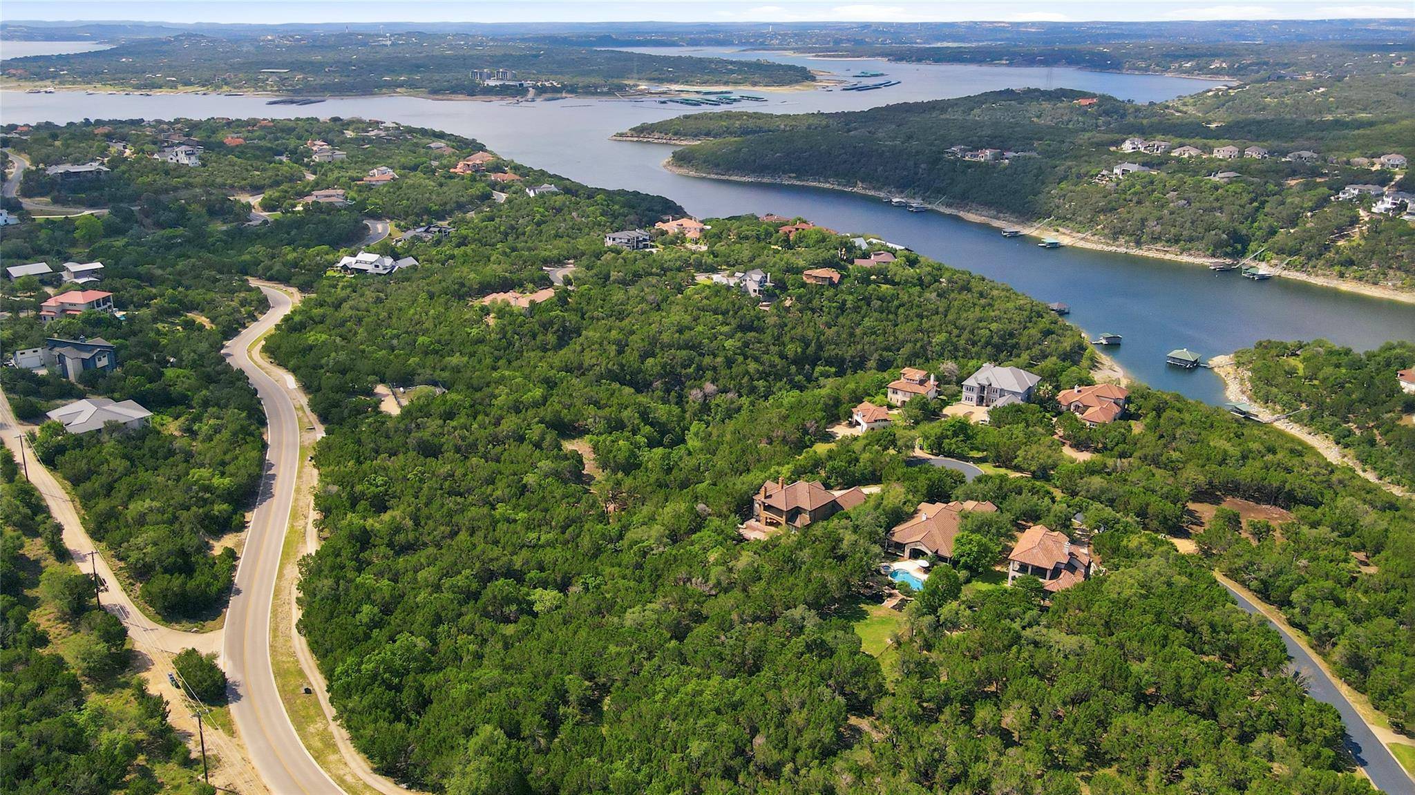 7301 Matisse Pointe DR, Jonestown, TX 78645