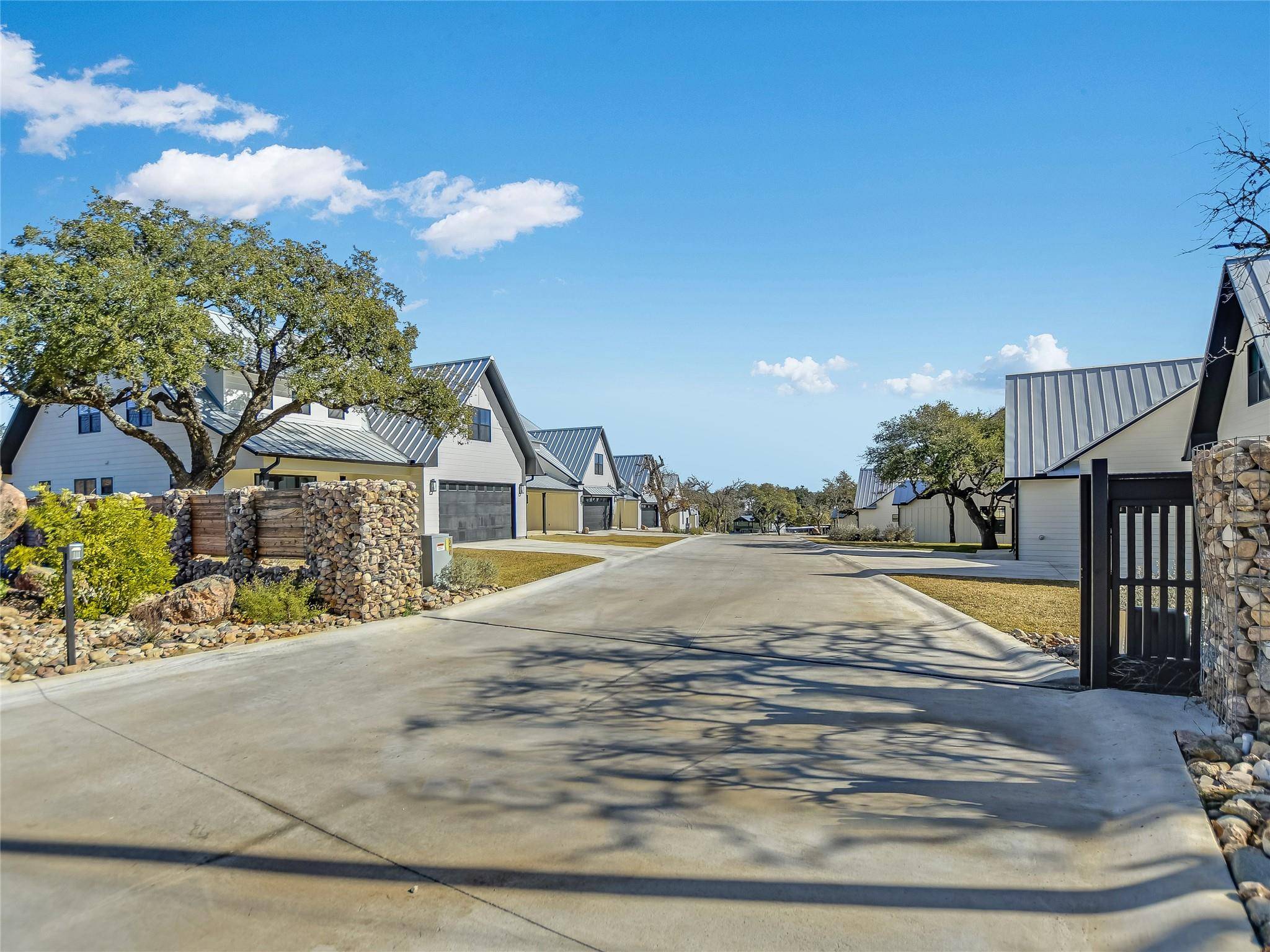 2403 Cherry LN, Kingsland, TX 78639