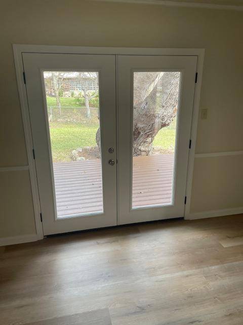102 W Covington DR, Austin, TX 78753