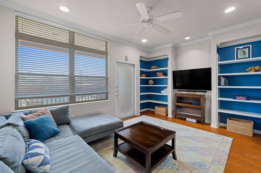 305 E 31st ST #2, Austin, TX 78705