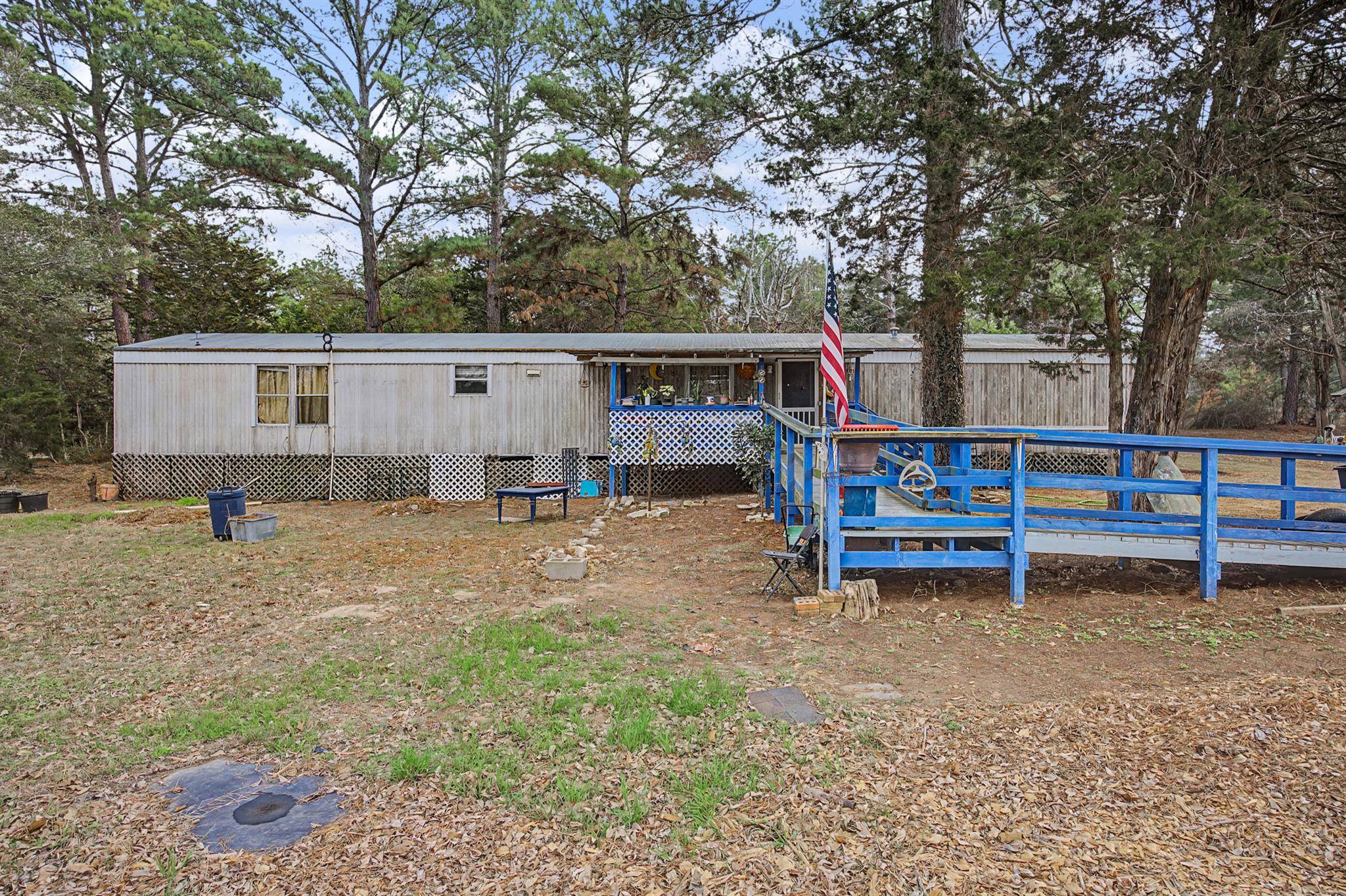 105 S Austin DR, Paige, TX 78659