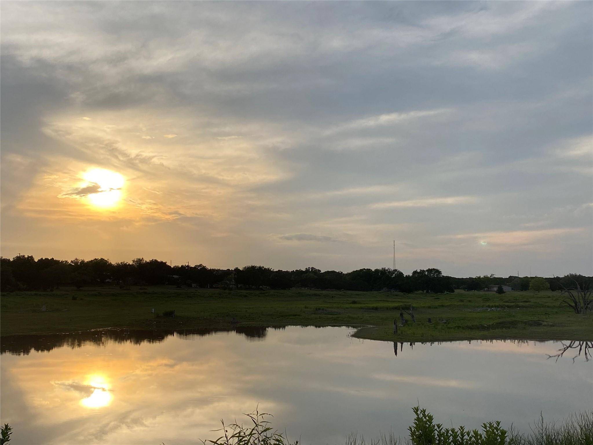90 Lakeshore RD, Bertram, TX 78605