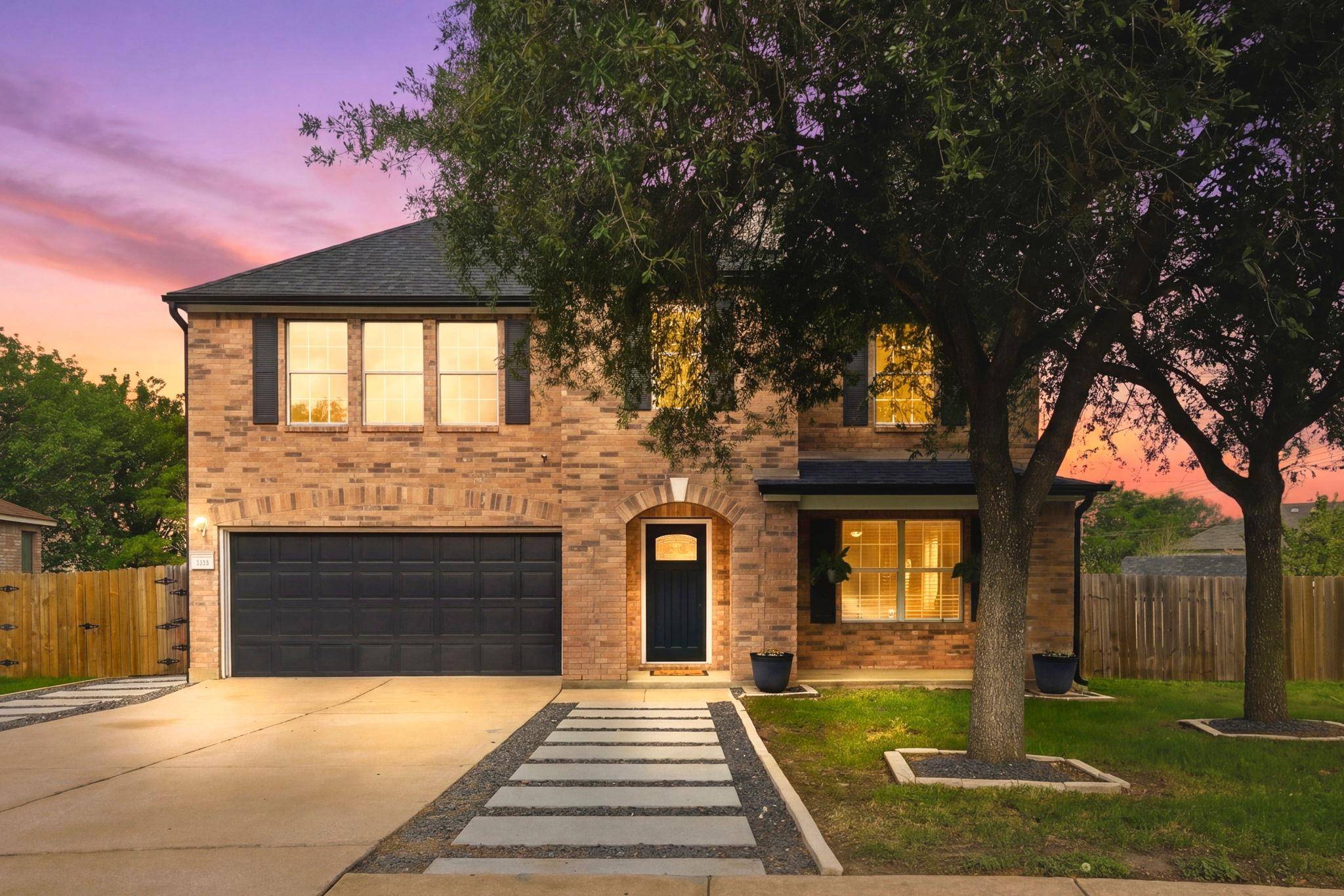 205 N Boone Valley DR, Round Rock, TX 78664