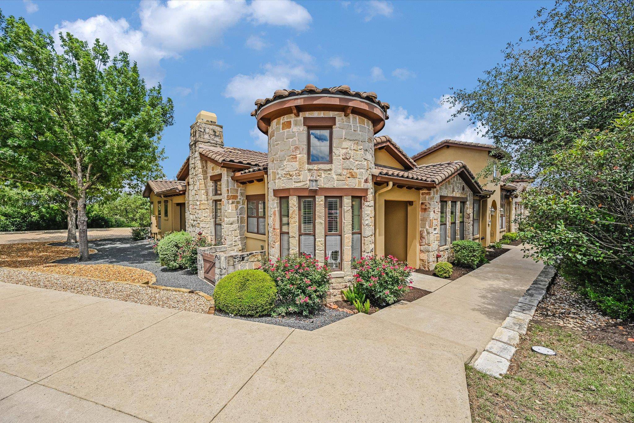 103 Rivalto CIR #1, Lakeway, TX 78734